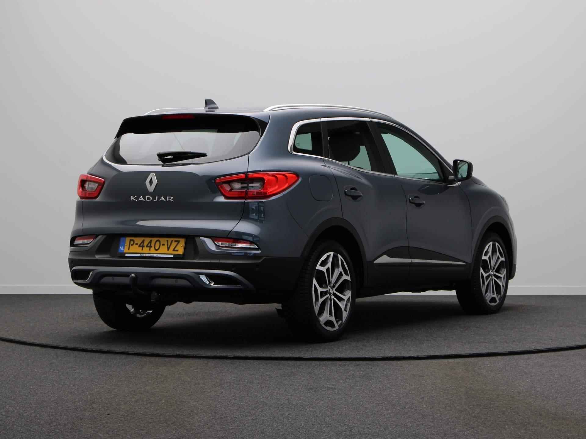 Renault Kadjar 140pk TCe Techno | 1500kg geremd | Navigatie | Achteruitrijcamera | Trekhaak | Parkeersensoren Voor en Achter met Camera | Half Lederen Bekleding | - 11/49