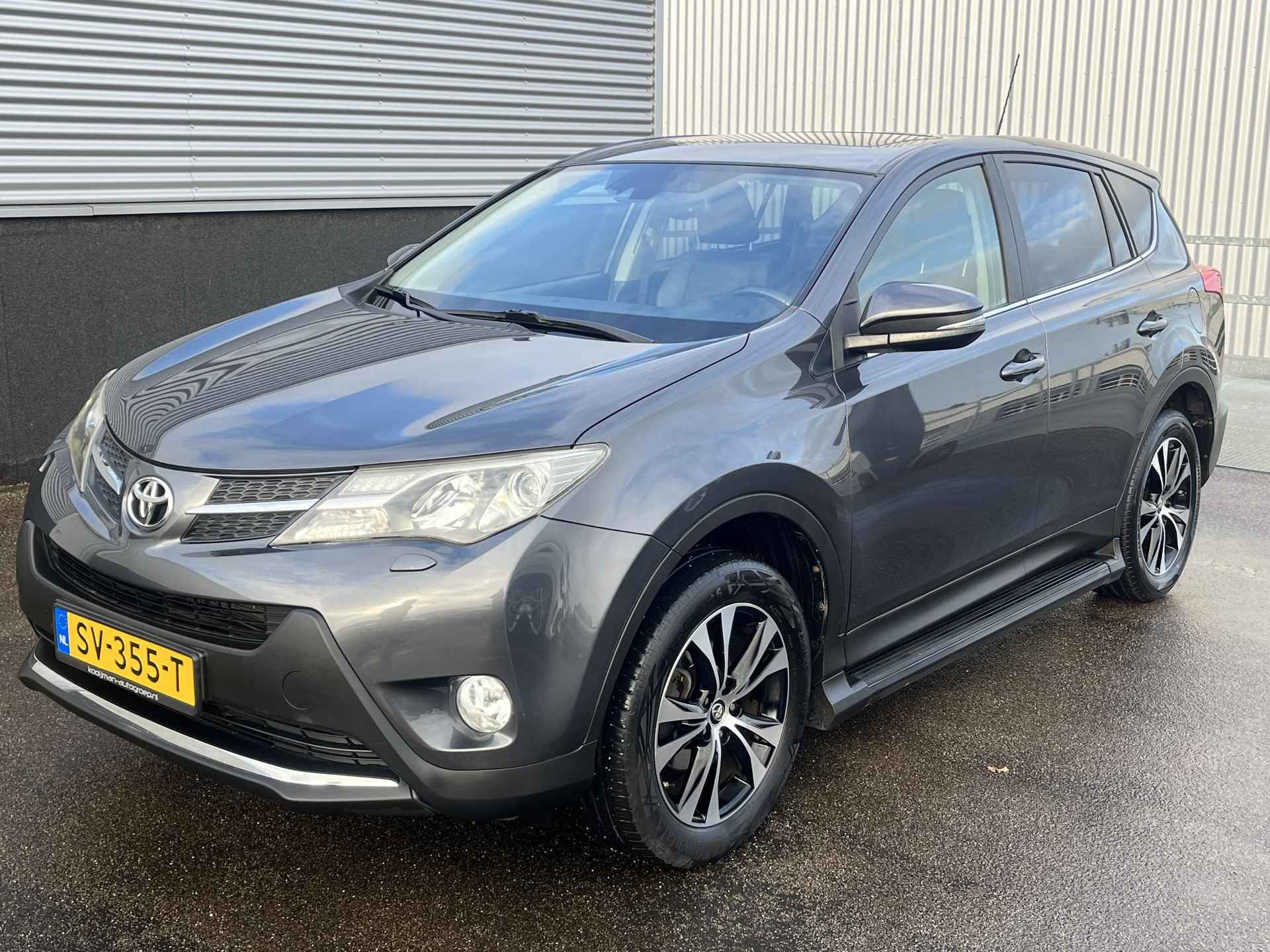 Toyota RAV4 2.0D Executive Business 4WD Schuif/kanteldak, Trekhaak, Dodehoekdetectie, Navigatie, Nieuw geleverd en dealeronderhouden, JBL, LMV, Stoelverwarming, Lederen bekleding - 8/59