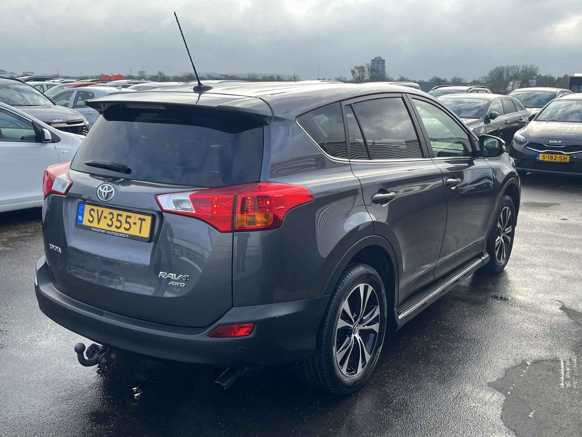 Toyota RAV4 2.0D Executive Business 4WD Schuif/kanteldak, Trekhaak, Dodehoekdetectie, Navigatie, Nieuw geleverd en dealeronderhouden, JBL, LMV, Stoelverwarming, Lederen bekleding - 19/59