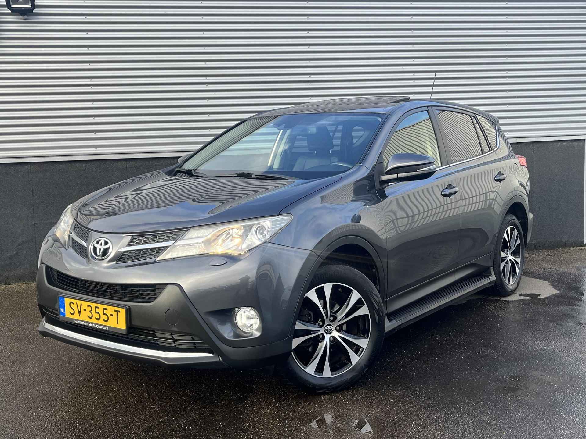 Toyota RAV4 2.0D Executive Business 4WD Schuif/kanteldak, Trekhaak, Dodehoekdetectie, Navigatie, Nieuw geleverd en dealeronderhouden, JBL, LMV, Stoelverwarming, Lederen bekleding - 48/59