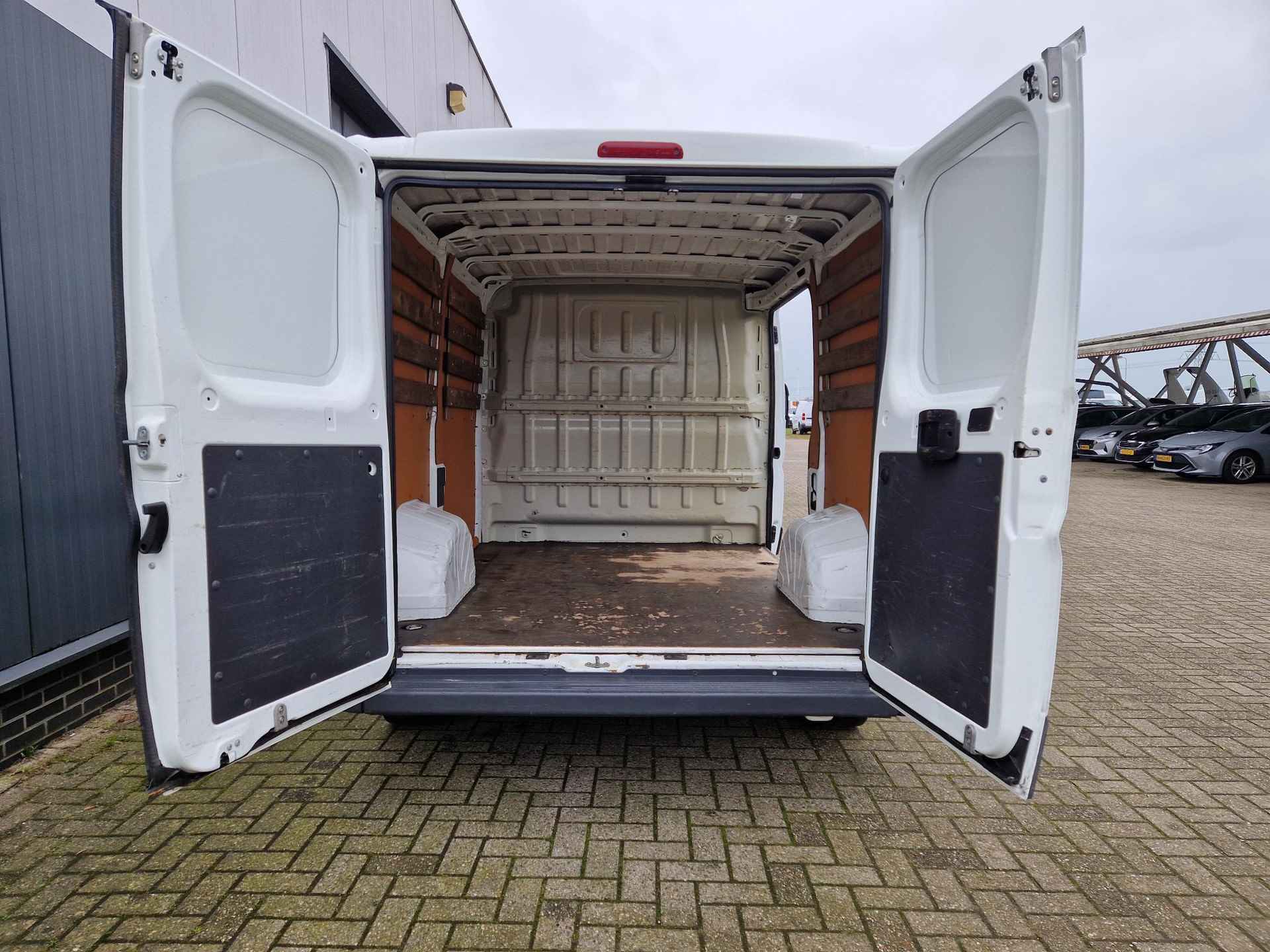 Peugeot Boxer 328 2.0 BlueHDI L1H1 Profit+ | Laadruimte Betimmering | Dealer onderhouden | - 7/18