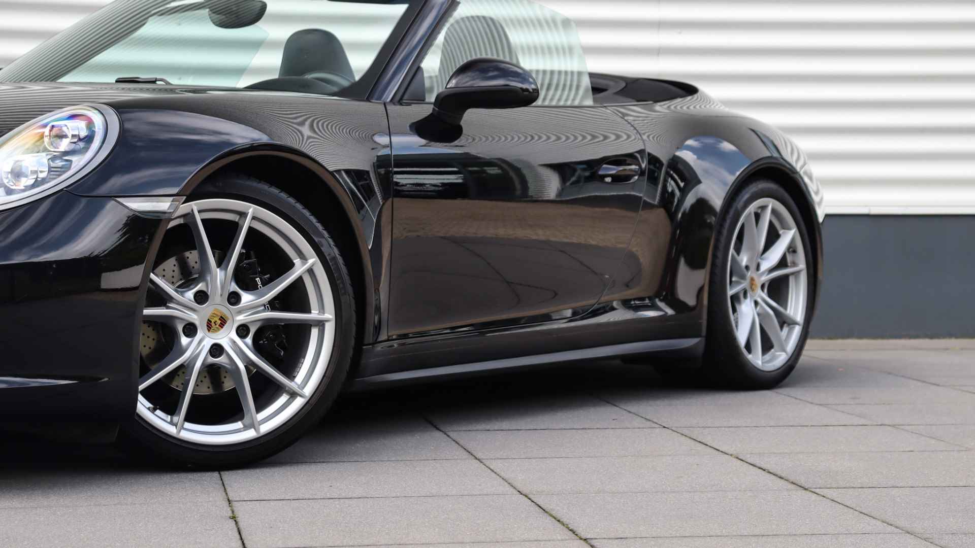 Porsche 911 Cabrio 3.0 Carrera 4 | Stoelventilatie | BOSE Sound | Sportuitlaat | Adaptieve Cruise Control | Sport Chrono Pakket - 16/32