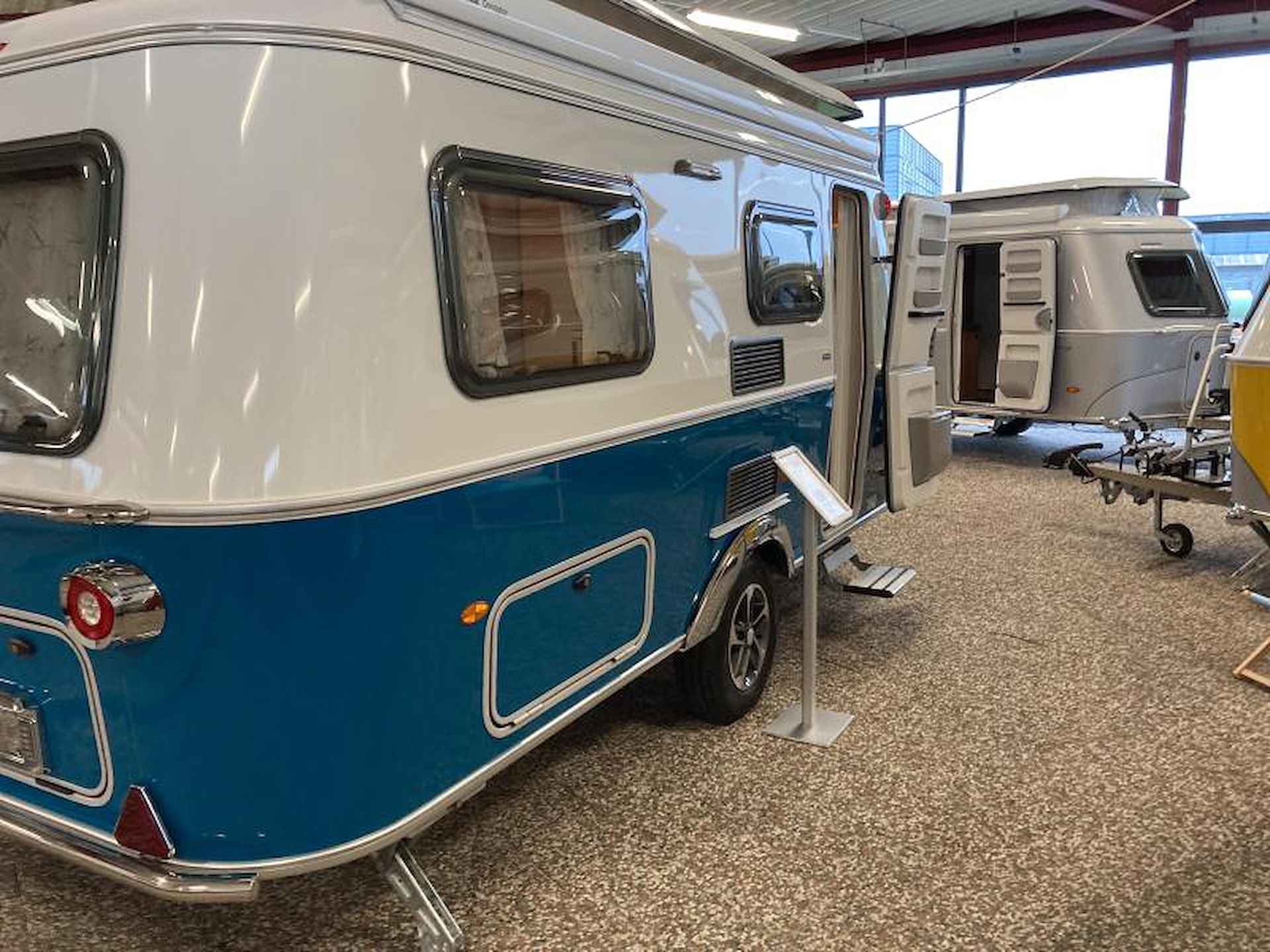 Eriba Touring 642 Harbour Blue - 8/8