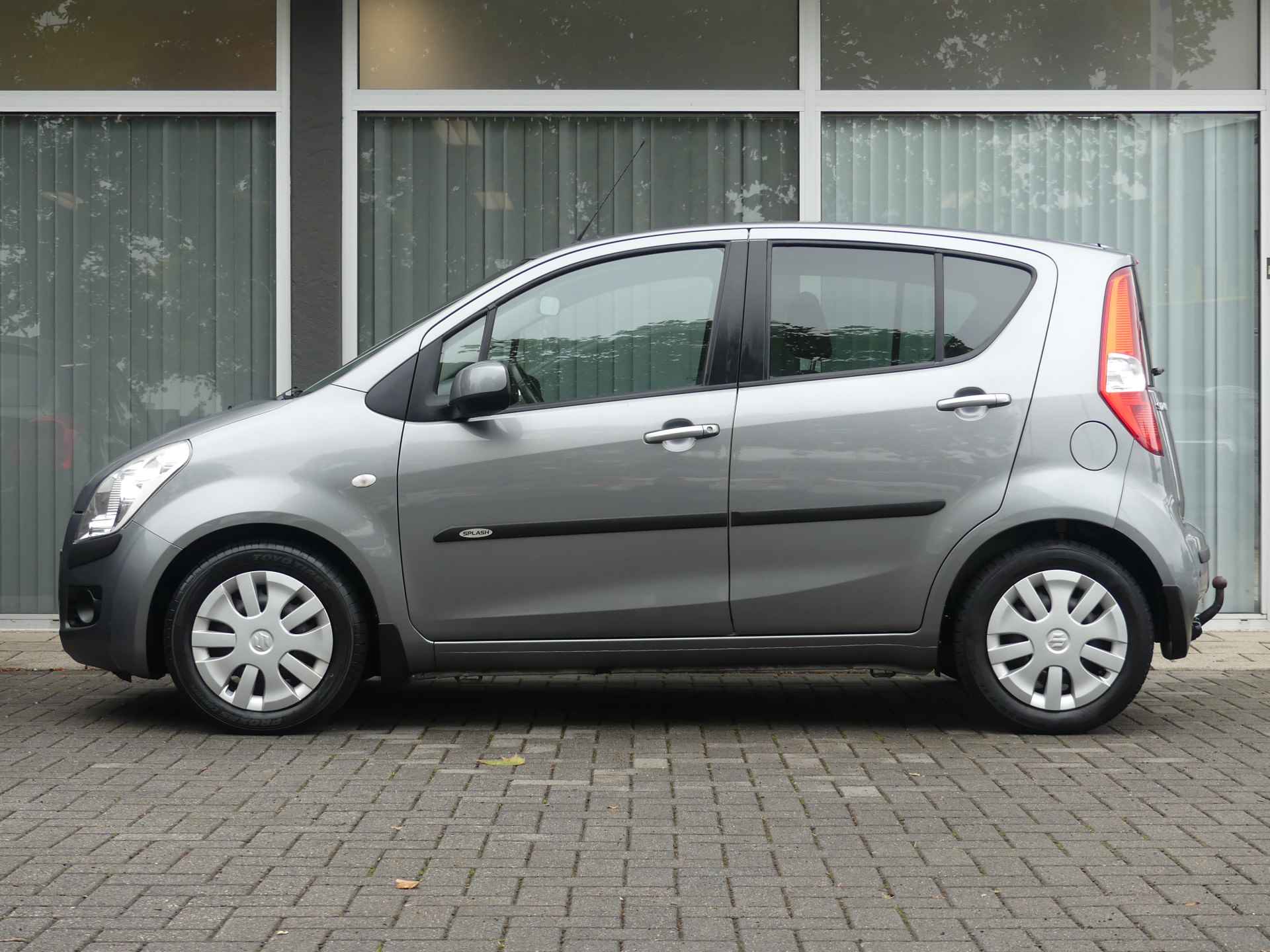 Suzuki Splash 1.2 Exclusive met Trekhaak, Cruise Control, Parkeersensor Achter, Toerenteller - 4/26