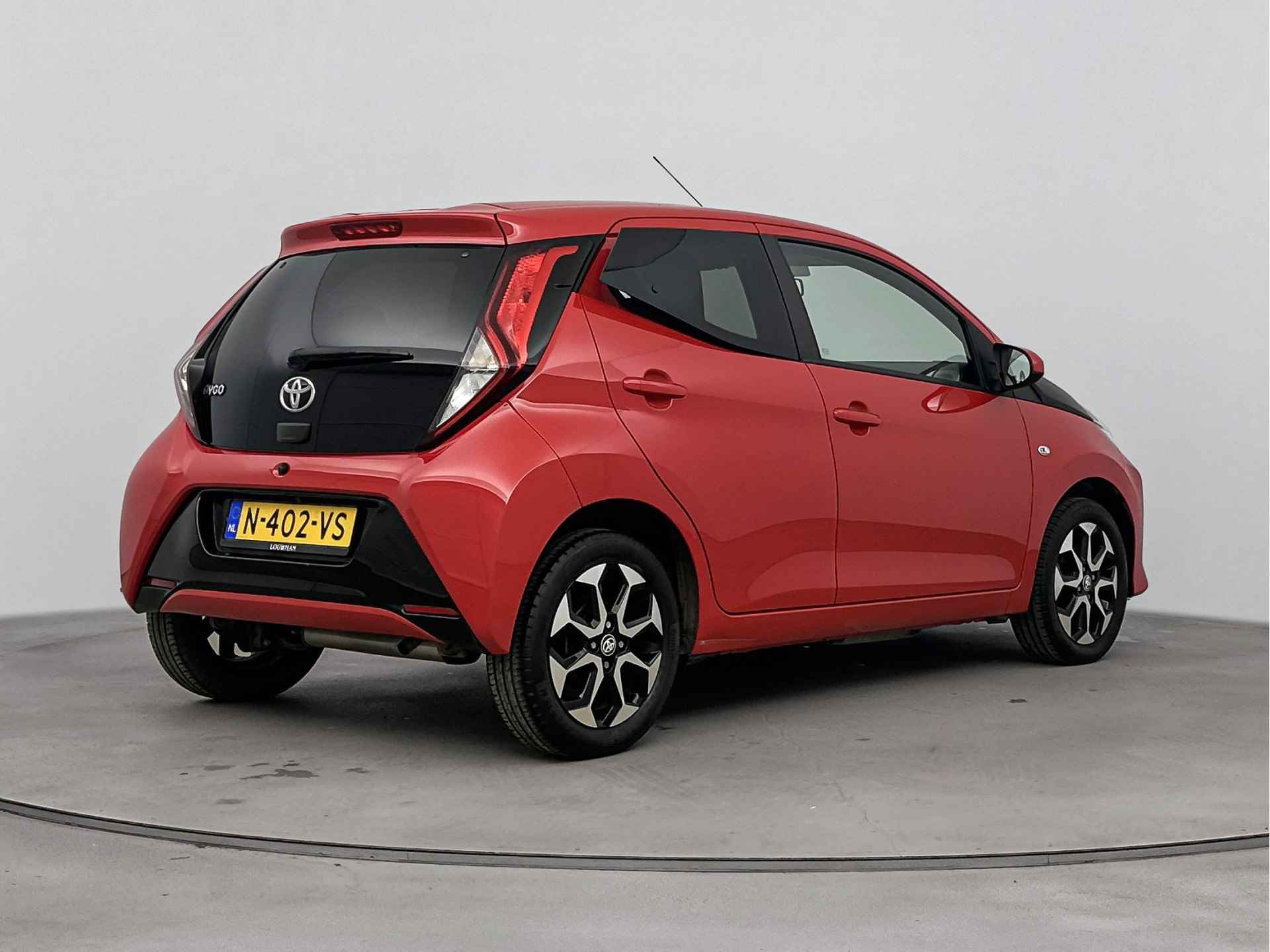 Toyota Aygo 1.0 VVT-i x-joy | Climate Control | LM velgen | Apple Carplay/Android Auto | - 3/39