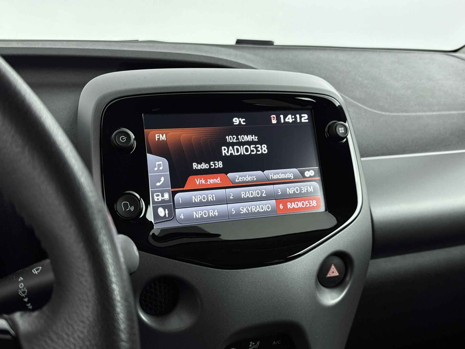 Toyota Aygo 1.0 VVT-i x-joy | Climate Control | LM velgen | Apple Carplay/Android Auto | - 8/39