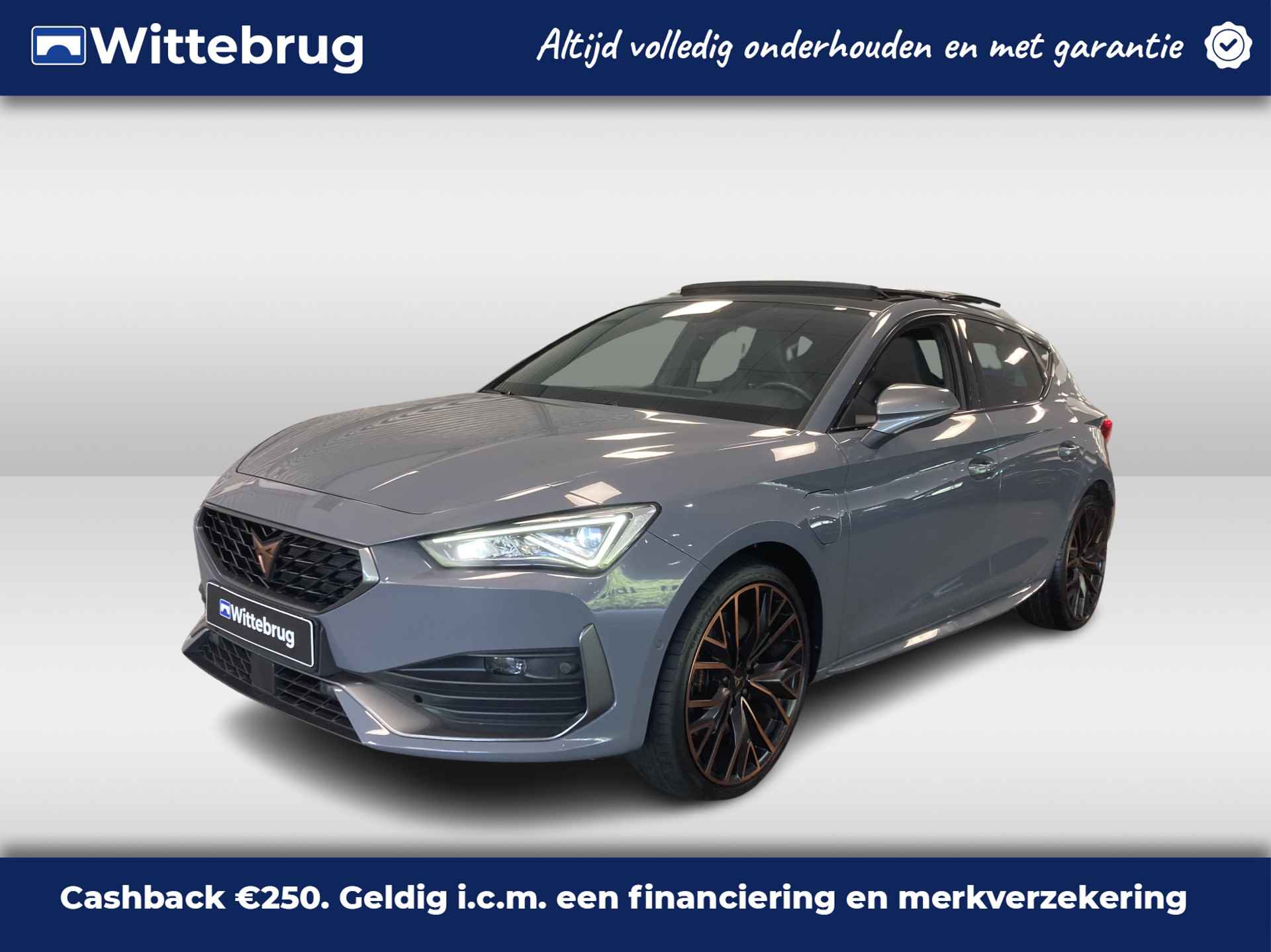 CUPRA Leon 1.4 e-Hybrid 245pk DSG VZ Performance / Panoramadak / SuperSport Stuur / 19" LMV / Stuur & Stoelverwarming / LED / Keyless / Navigatie - 1/34