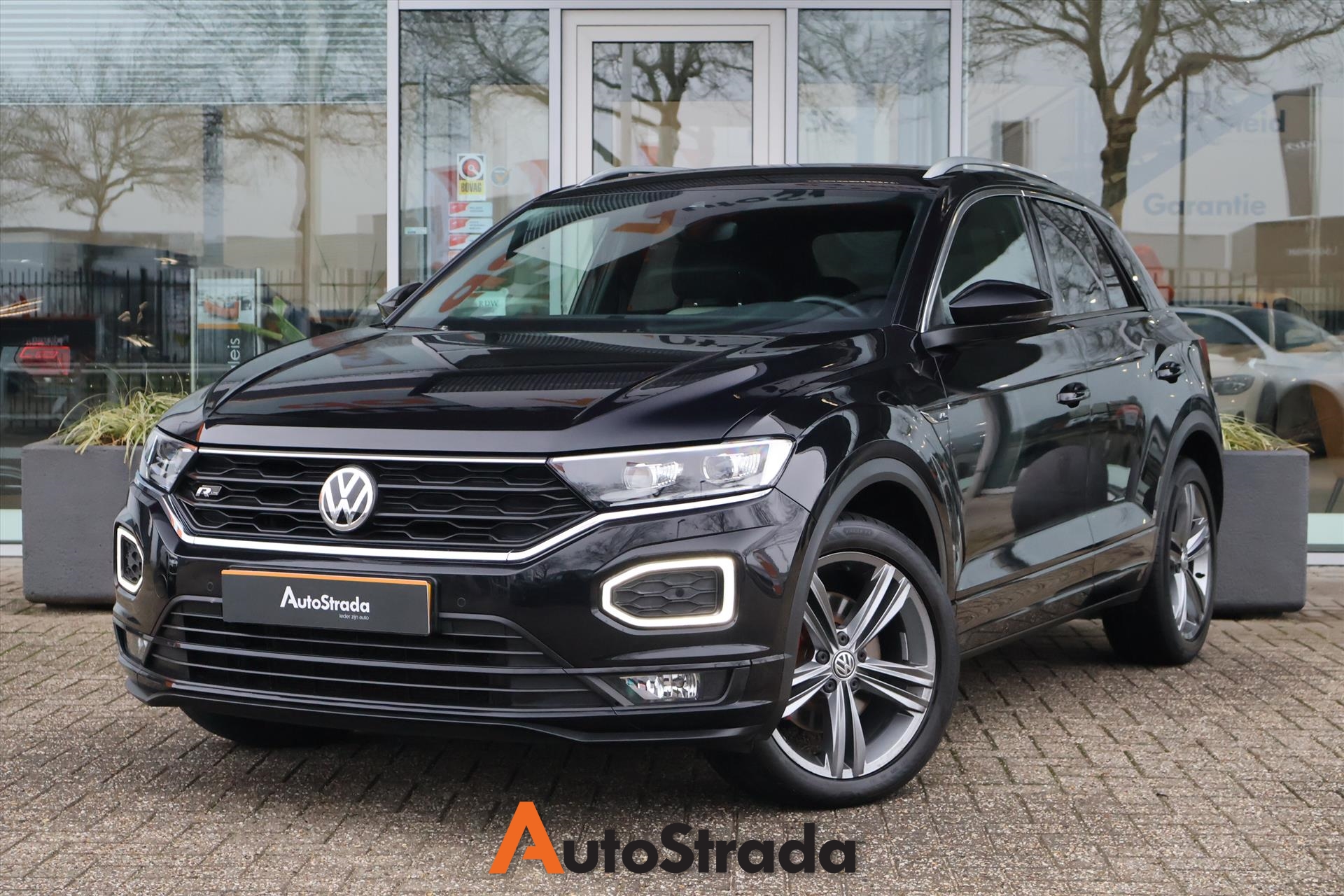 Volkswagen T-Roc 1.5 TSI R-LINE 150pk I Carplay | Virtual | DAB | Navigatie I Camera I ACC I Climate I