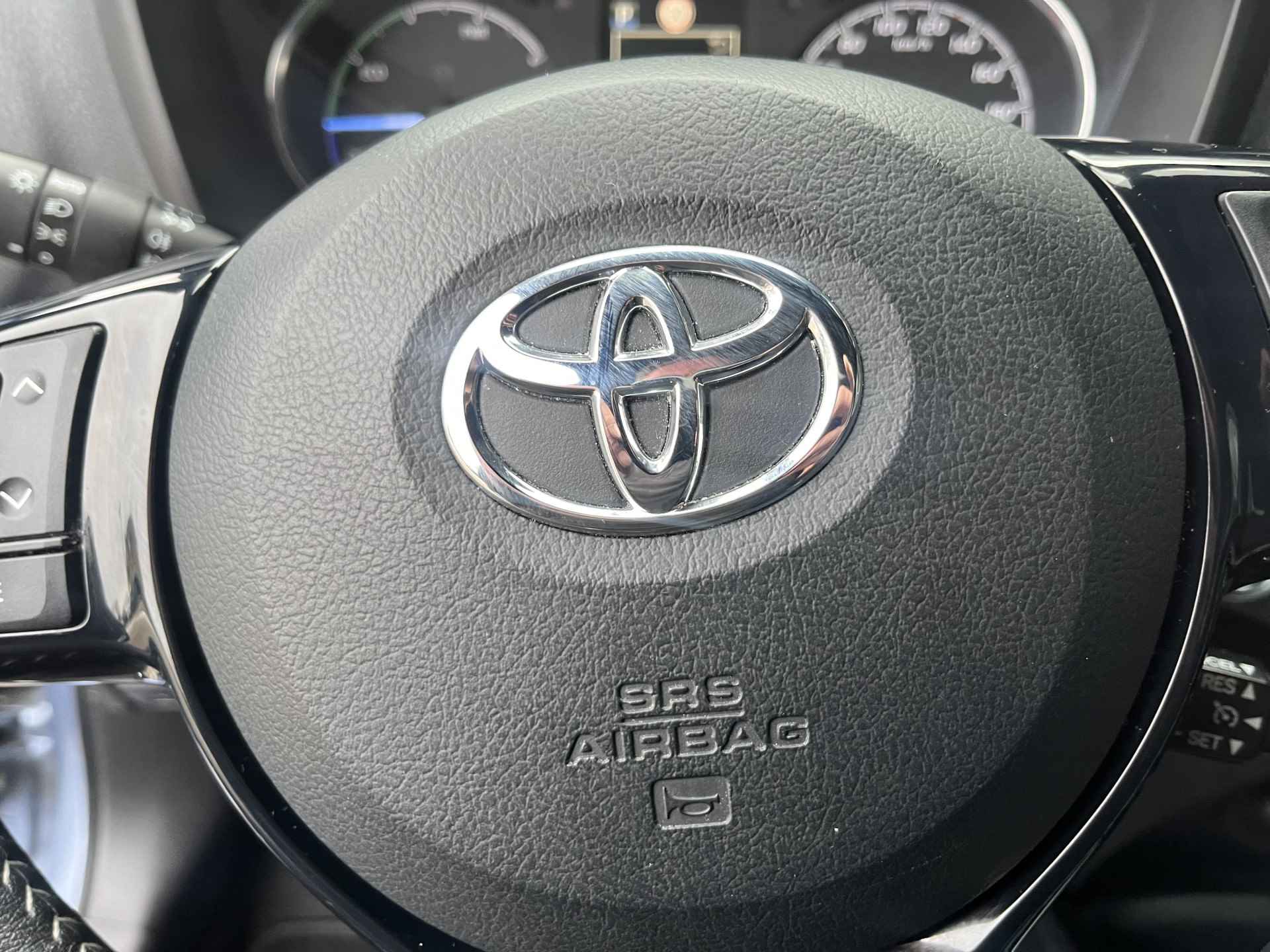 Toyota Yaris 1.5 Hybrid Premium - 25/36