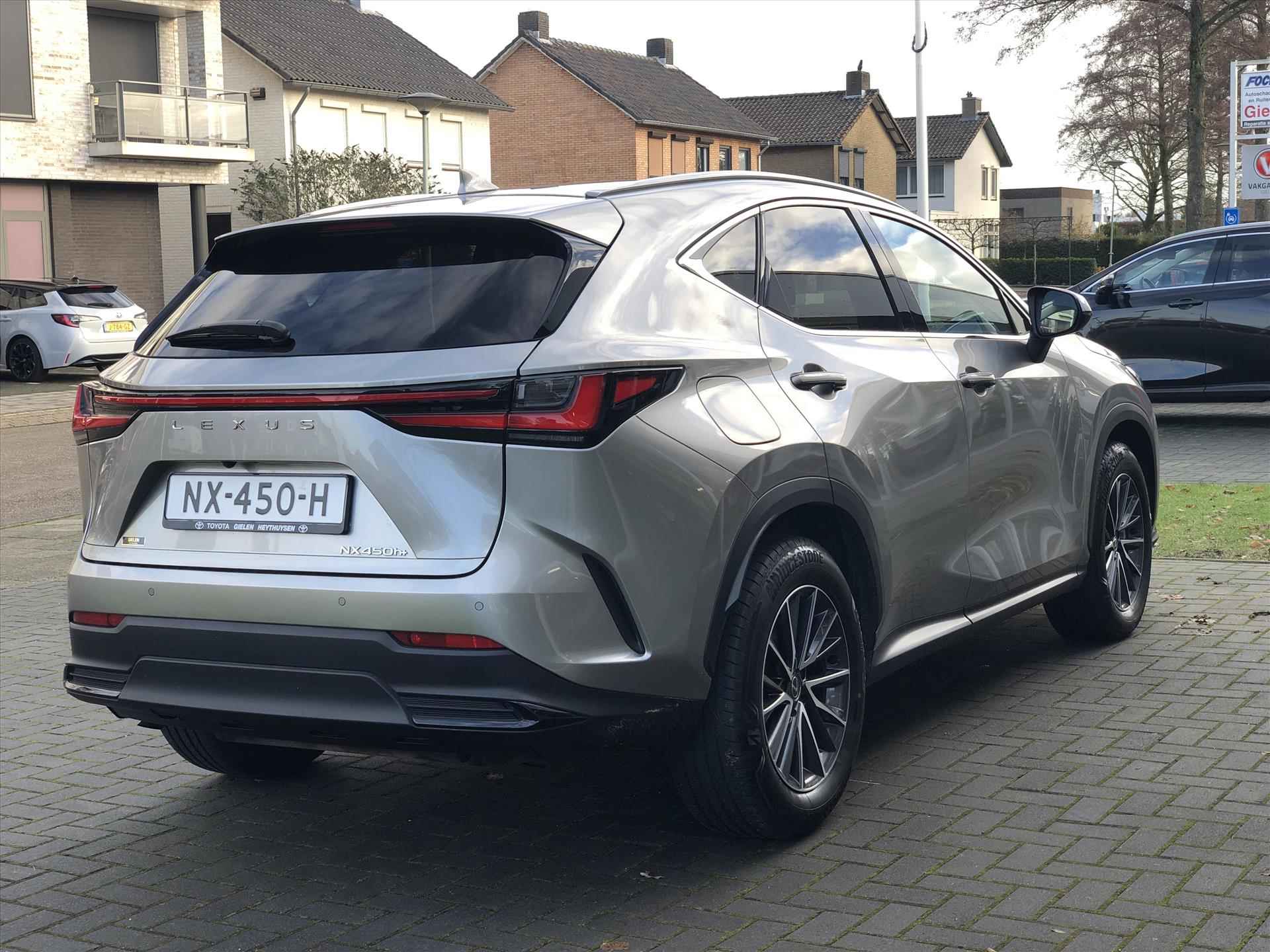 Lexus Nx 450h+ AWD Executive Line | Head up display, 360 camera, Groot scherm, Stoelventilatie, Stuurverwarming, Geheugenfunctie - 2/40