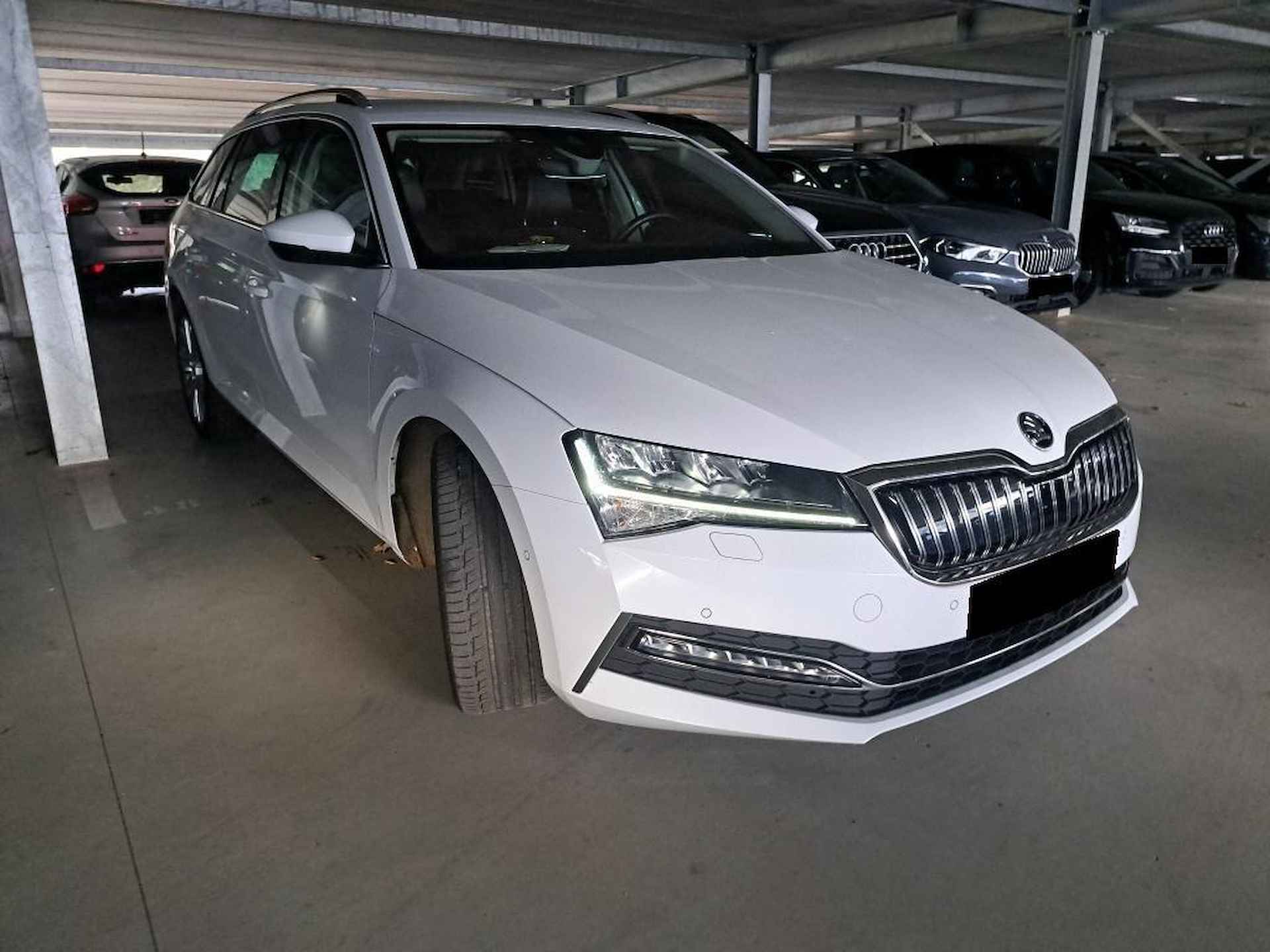 Skoda Superb Combi 1.4 TSI iV DSG Style | Wordt verwacht | PHEV | A. Camera | Leder | Elec. stoelen | - 4/6