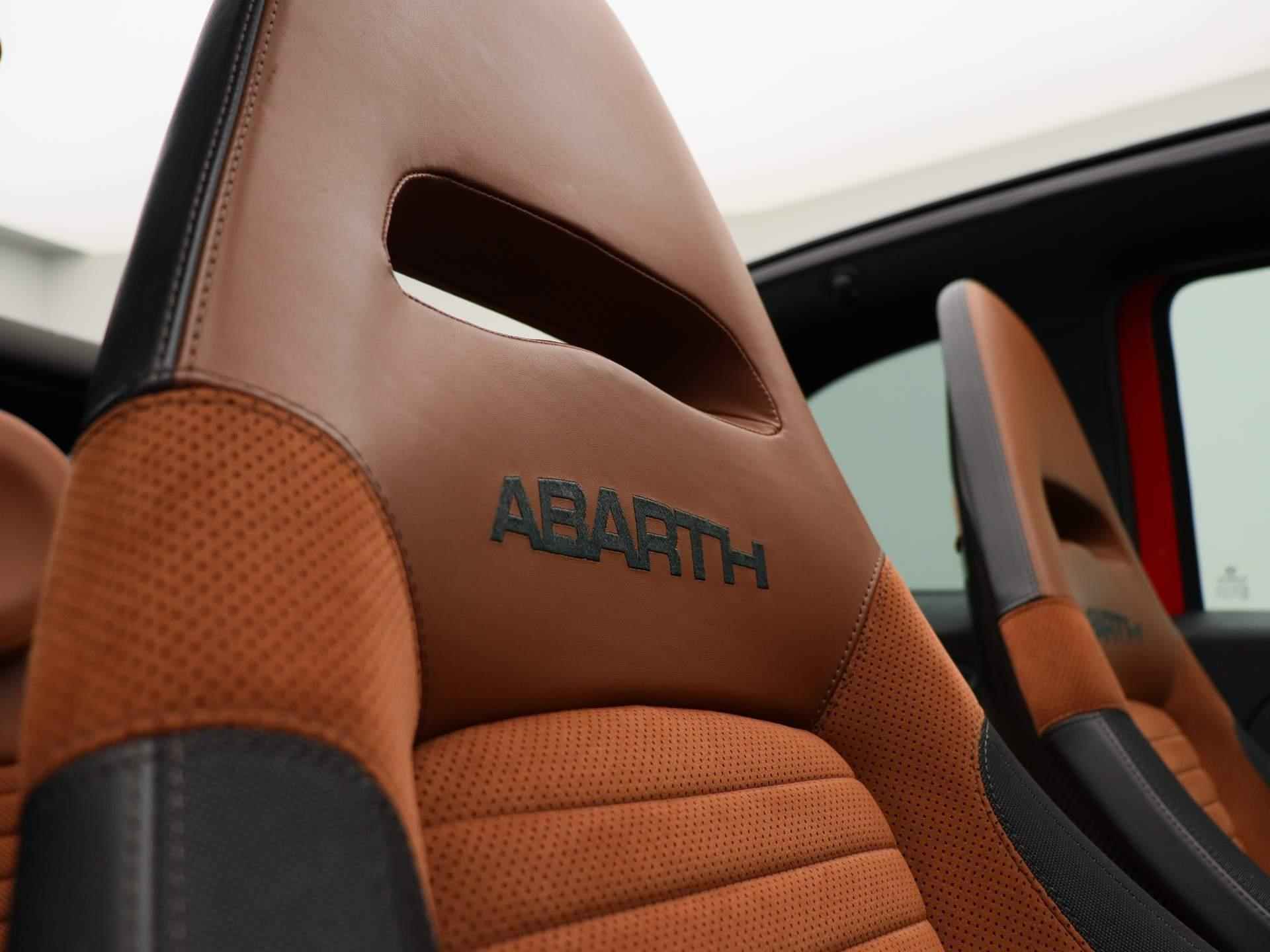 Abarth 500 C 1.4 T-Jet Abarth Competizione | CABRIO | BEATS | HALF LEDEREN BEKLEDING | NAVIGATIE | PARKEERSENSOREN ACHTER | CLIMATE CONTROL | - 44/49