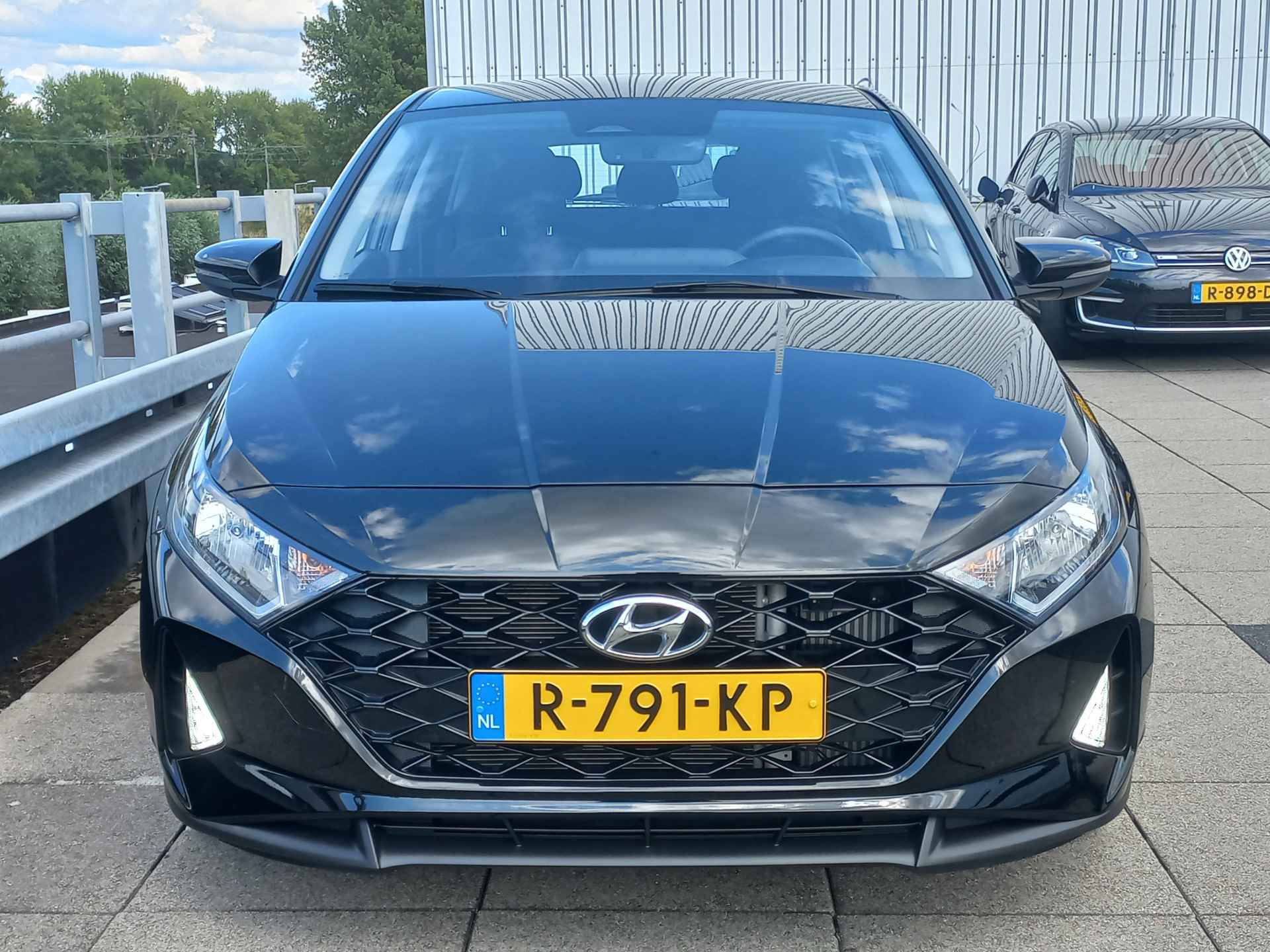 Hyundai i20 1.0 T-GDI Comfort Smart Automaat | NAVIGATIE | PARKEERCAMERA | LICHTMETALEN VELGEN MD - 36/38