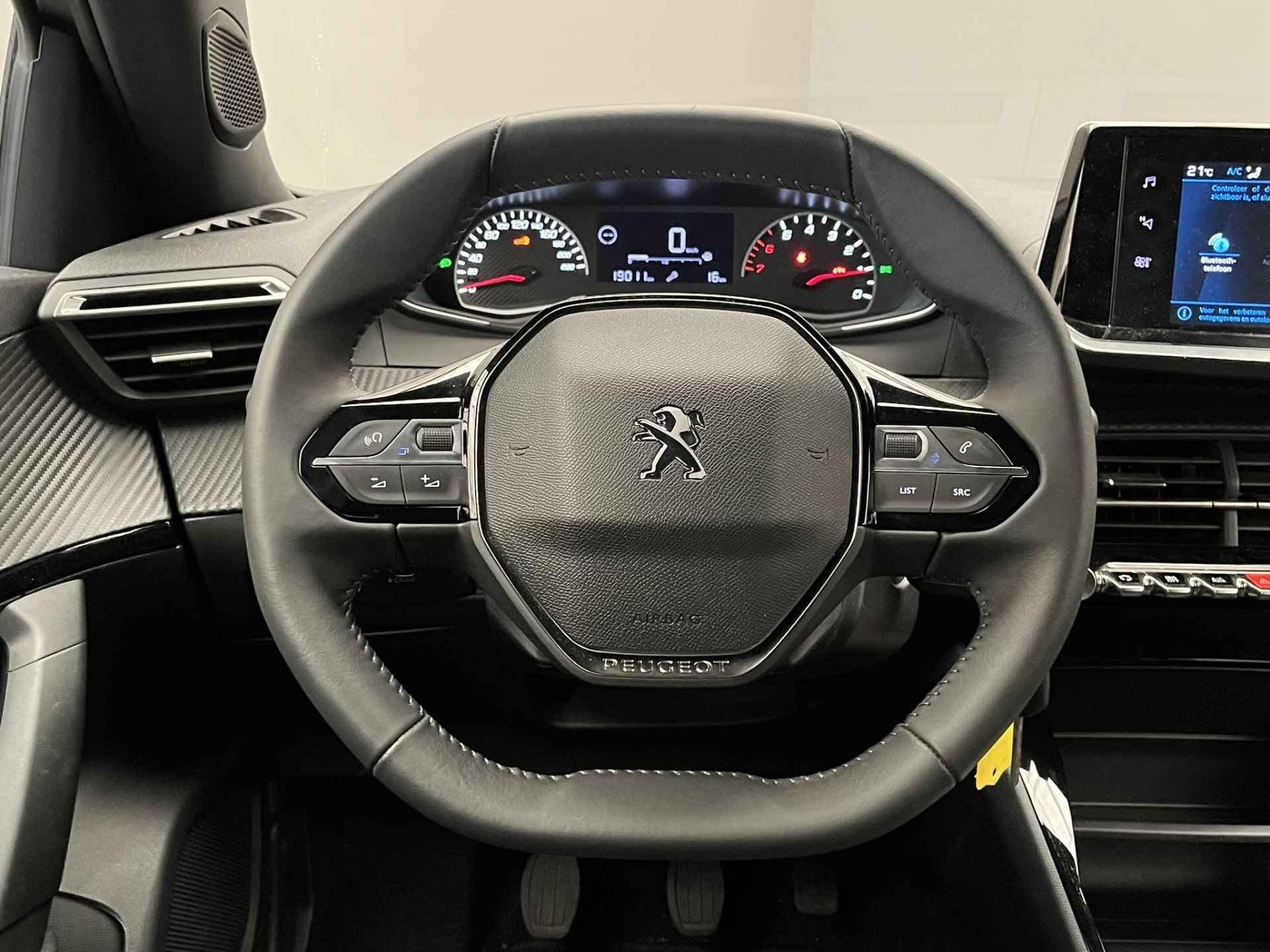 Peugeot 2008 Active 1.2 100PK Airconditioning | Cruise control | Parkeersensoren | LED | Active city brake | etc - 18/40