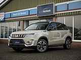 Suzuki Vitara 1.4 Boosterjet 140pk AllGrip Stijl | Dealeronderhouden! | Panoramadak | Trekhaak afneembaar | 4x4 | Navi | Camera | ACC | TwoTone | LED | Suzuki Safety System Pro