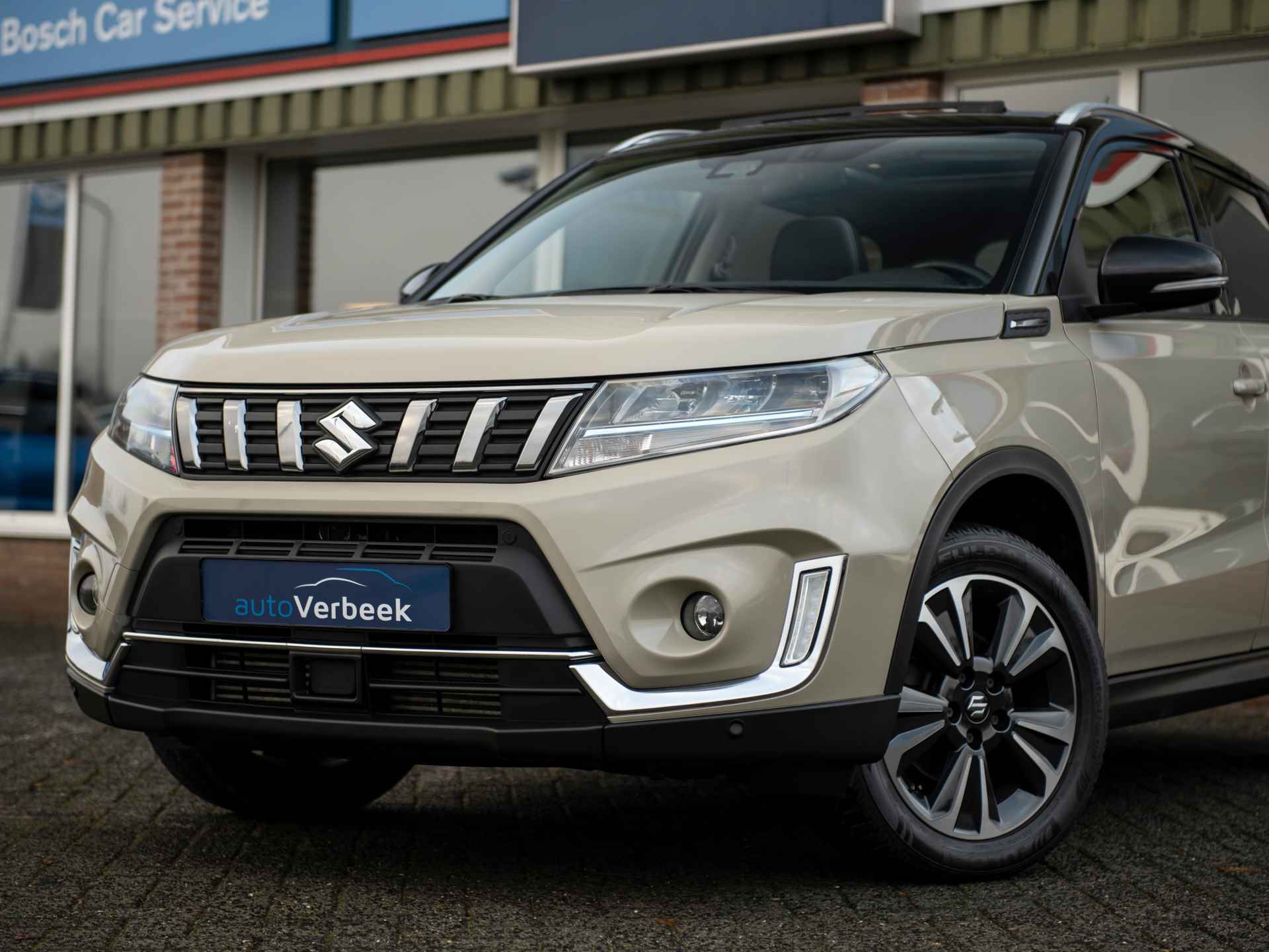 Suzuki Vitara 1.4 Boosterjet 140pk AllGrip Stijl | Dealeronderhouden! | Panoramadak | Trekhaak afneembaar | 4x4 | Navi | Camera | ACC | TwoTone | LED | Suzuki Safety System Pro - 20/48