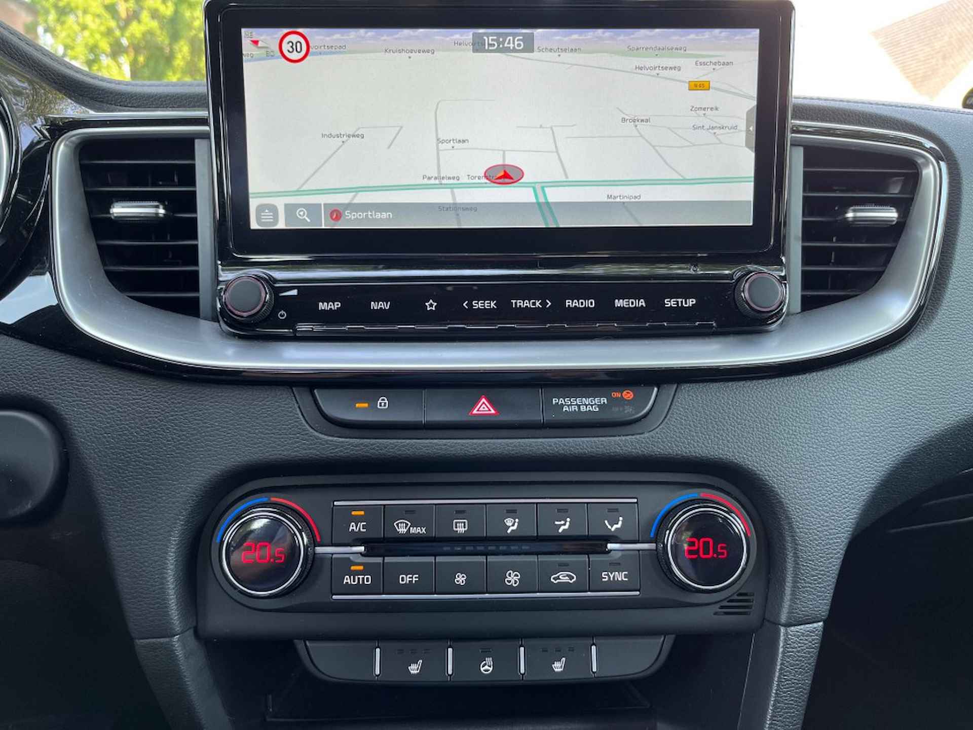 KIA Xceed 1.5 T-GDI DYNAMICLINE AUTOMAAT / NAVI / CAMERA / CARPLAY - 9/17