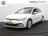 Volkswagen Golf 1.5 eTSI Style / Elek. trekhaak / IQ-Light / Panoramadak