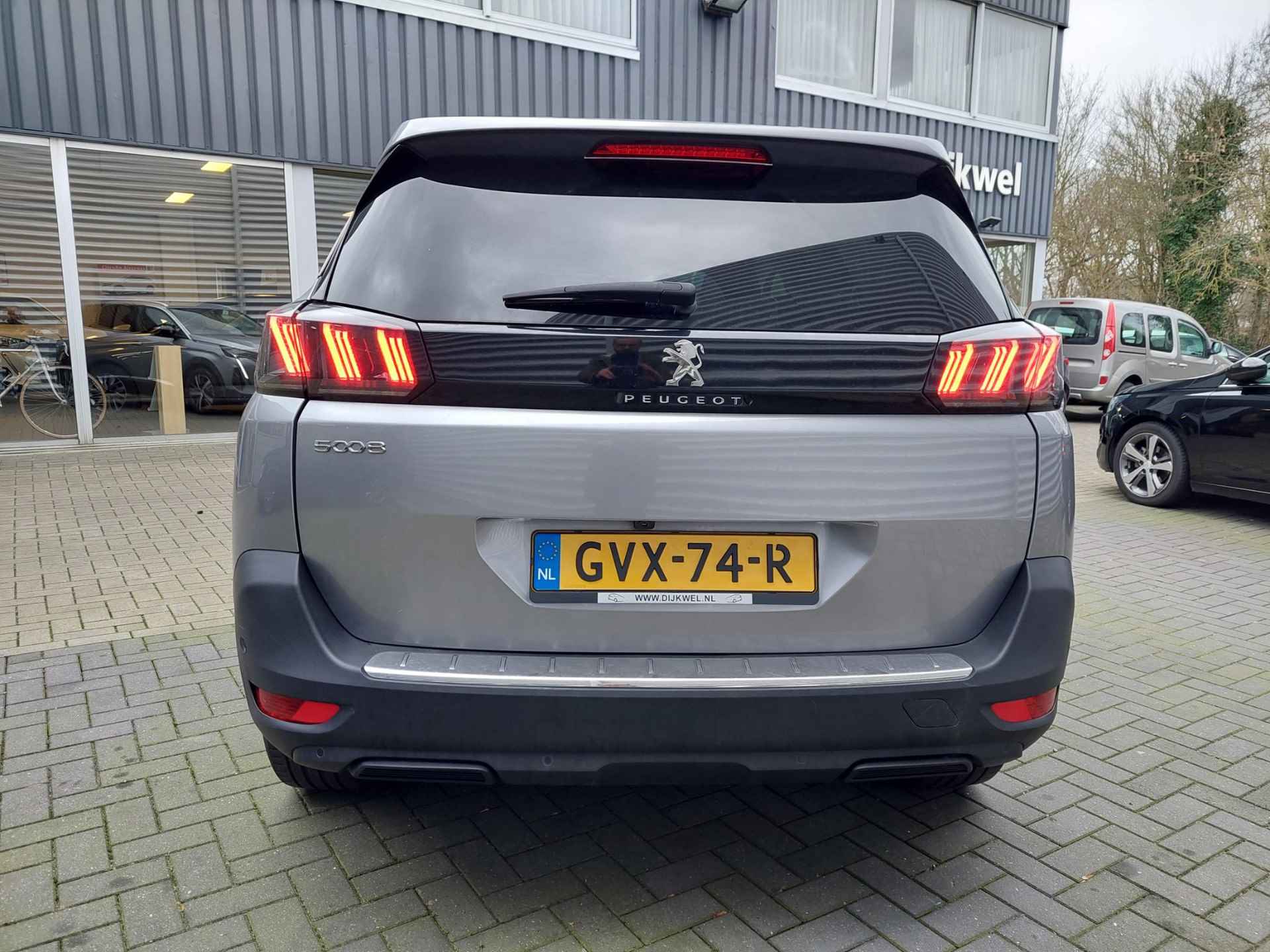 Peugeot 5008 SUV 130 Allure  7 P. Clima/Nav/Cam - 34/39