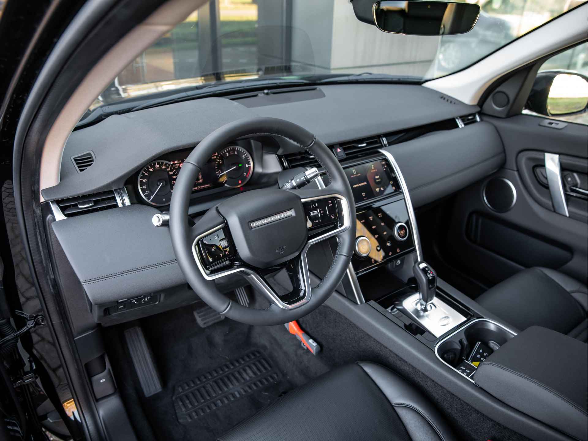 Land Rover Discovery Sport P200 S | Surround Camera | Stoelverwarming | Elektrische Achterklep | - 5/56