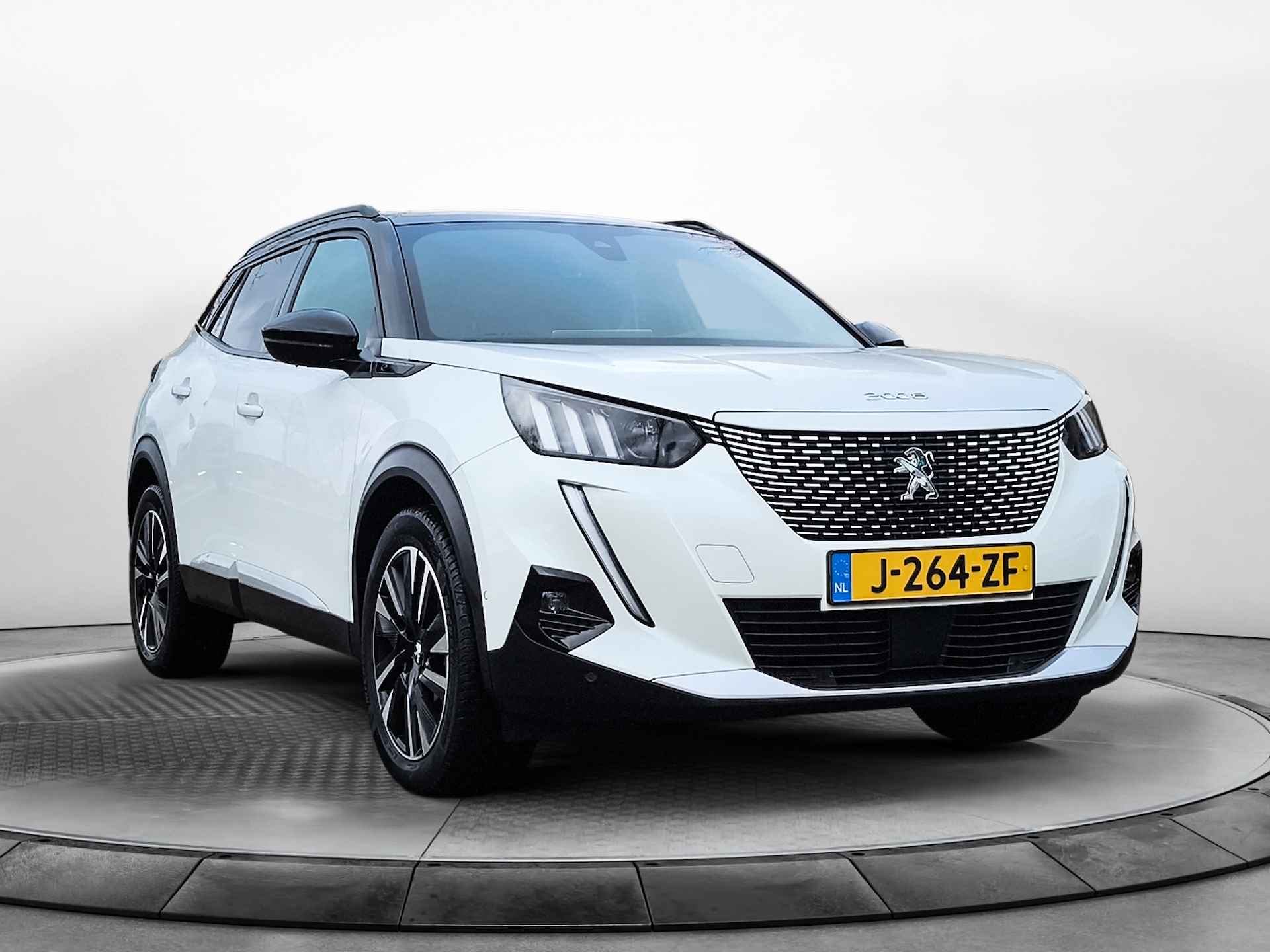 Peugeot e-2008 EV GT 50 kWh (136 PK) 1-Eig. Peugeot-Dealer-Onderh. BOVAG-Garantie. NL-Auto. Panoramadak, Leer, Navigatie/Apple-Carplay/Android-Auto, Adaptive-Cruisecontrol, Keyless-Entry/Start, Achteruitrijcamera, Par Stoelverwarming, DAB, Sportstoelen, Licht-Zicht-Pakket, Lm-Velgen-18Inch, Privacy-Glas - 10/55