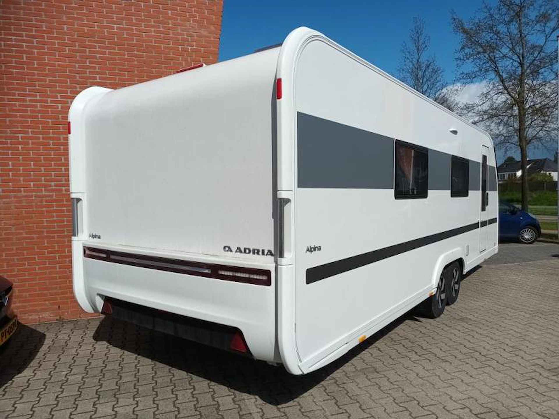 Adria Alpina 663 HT - 3/16