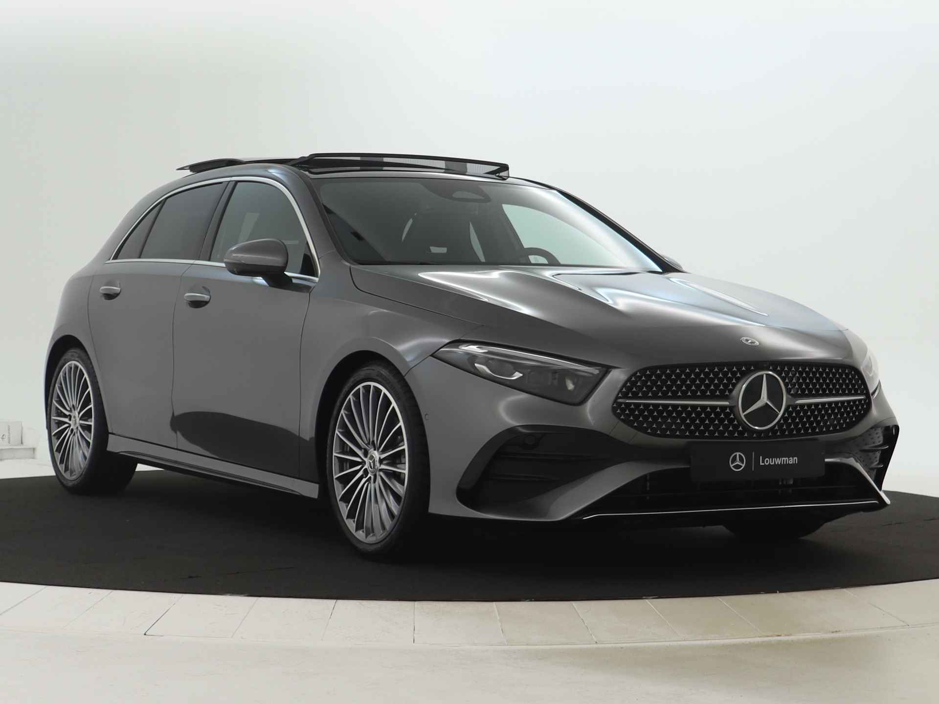 Mercedes-Benz A-Klasse 180 AMG Line Plus LIMITED Edition | Parkeerpakket met 360°-camera | Antidiefstalpakket URBAN GUARD PLUS | KEYLESS GO | MULTIBEAM LED | Extra USB-poorten | Spiegelpakket | Dodehoekassistent | - 3/41