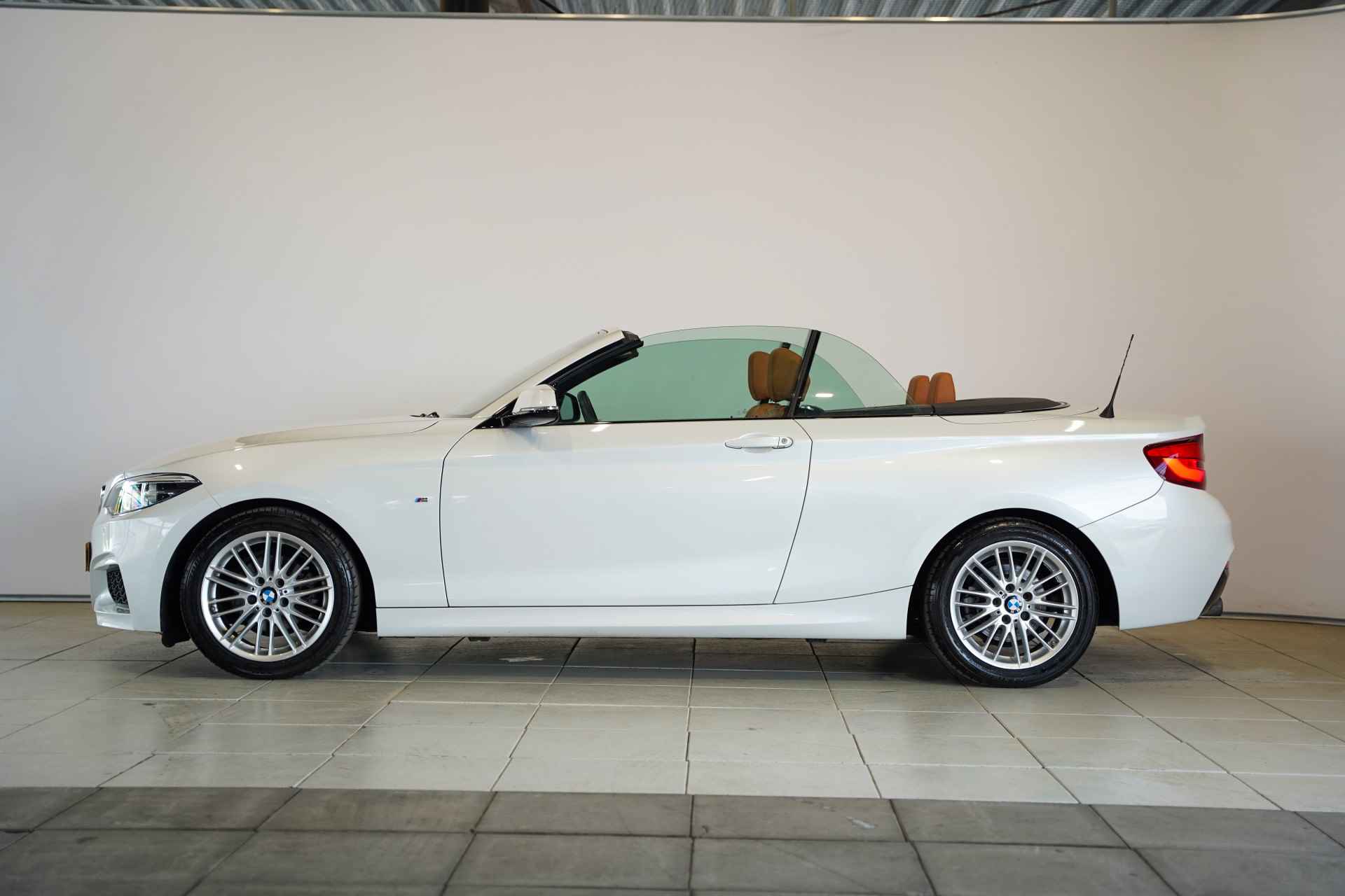 BMW 2 Serie Cabrio 218i High Executive M Sportpakket Aut. - 4/26