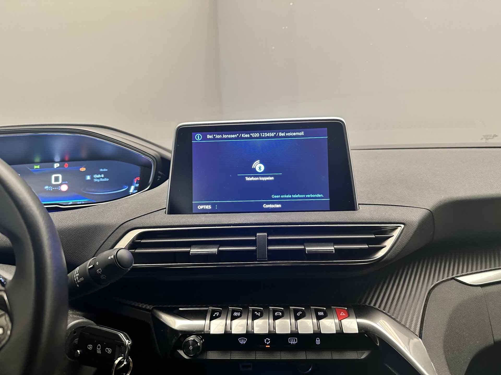 Peugeot 3008 1.2 130PK Executive Automaat | Cruise | Camera | Navigatie | Parkeersensoren V + A | Apple/Android Carplay - 9/26