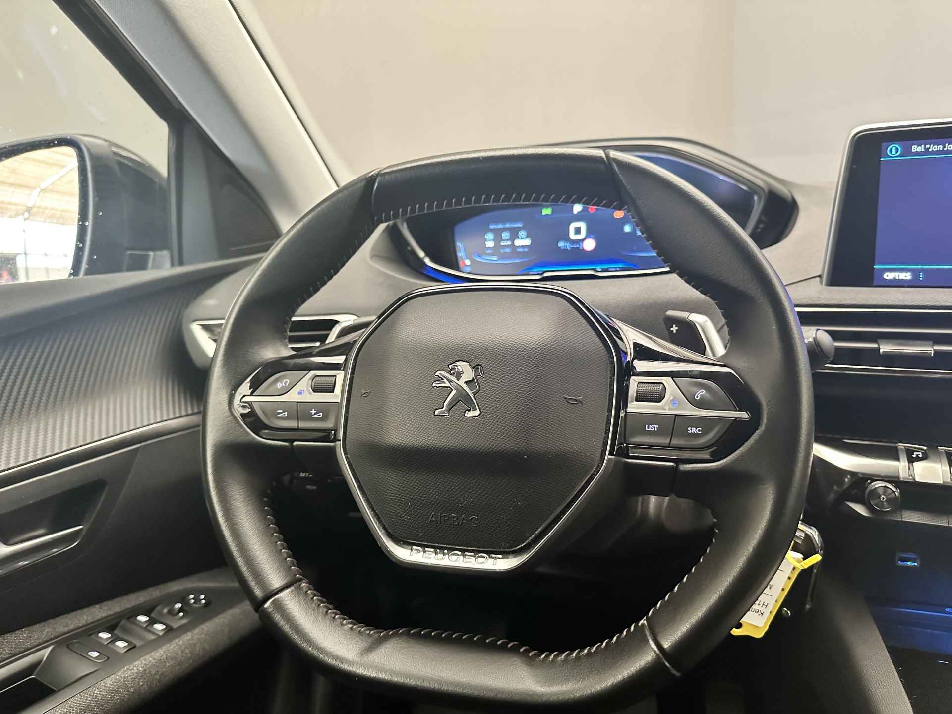 Peugeot 3008 1.2 130PK Executive Automaat | Cruise | Camera | Navigatie | Parkeersensoren V + A | Apple/Android Carplay - 10/26