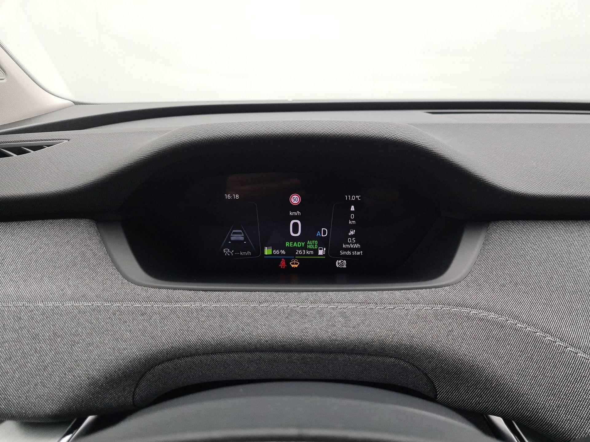 Skoda Enyaq iV 80 Business Edition Plus 204pk Automaat Adaptive cruise control, Elektrische achterklep, LED matrix koplampen, Navigatie, Achteruitrijcamera, Stuurwiel verwarmd - 18/39