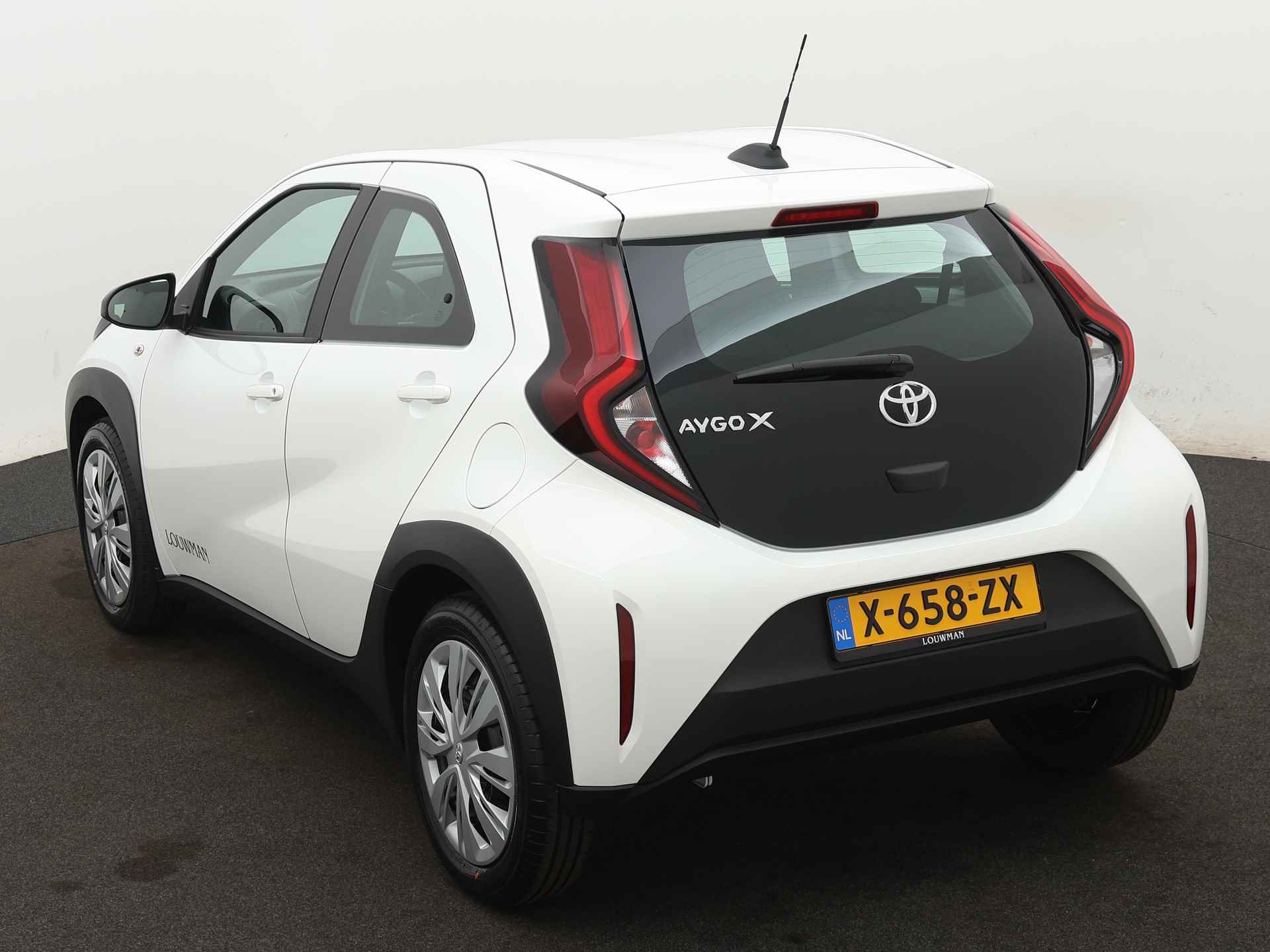 Toyota Aygo X 1.0 VVT-i MT play | Nieuw model | - 17/41