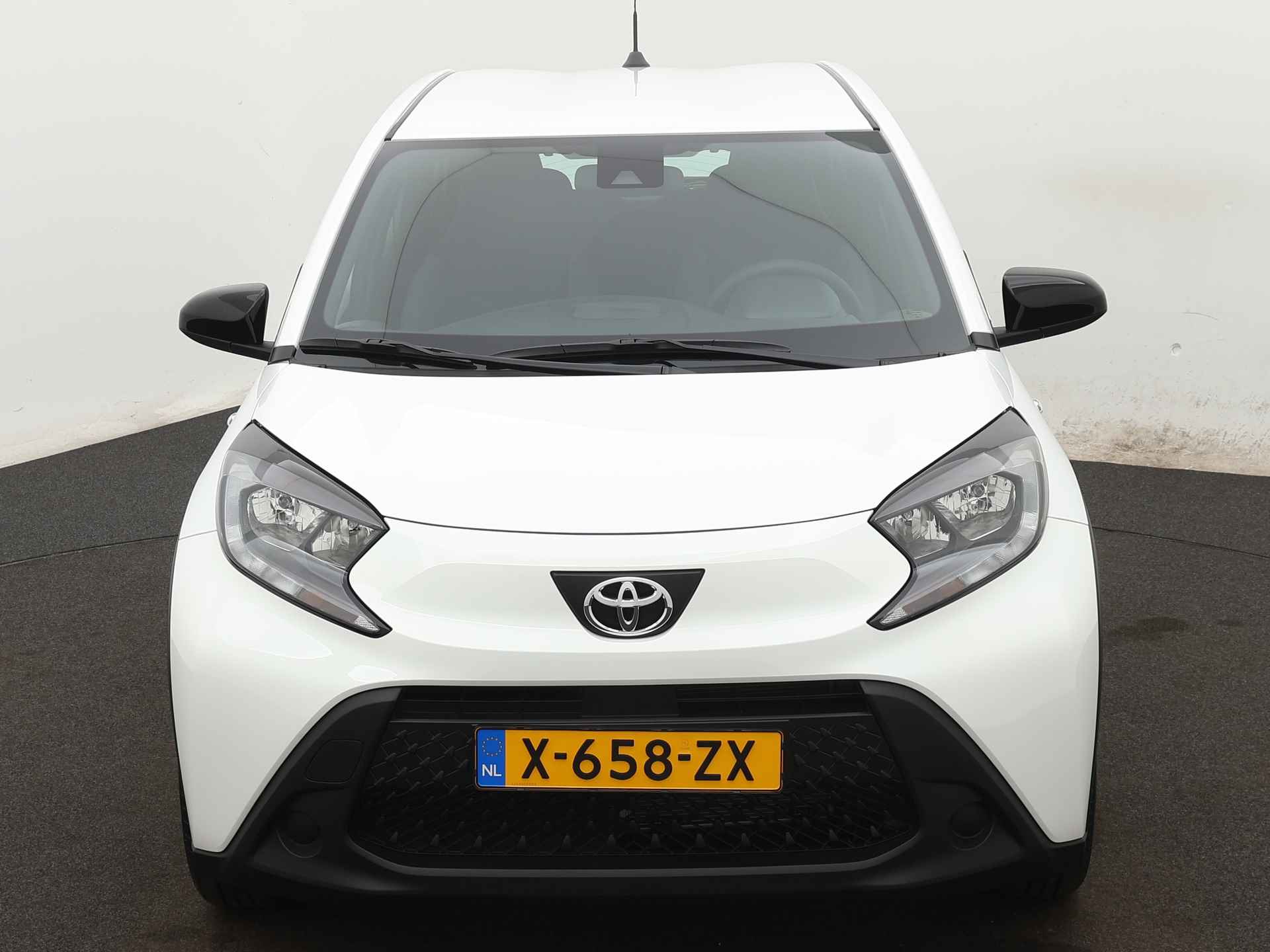 Toyota Aygo X 1.0 VVT-i MT play | Nieuw model | - 28/41