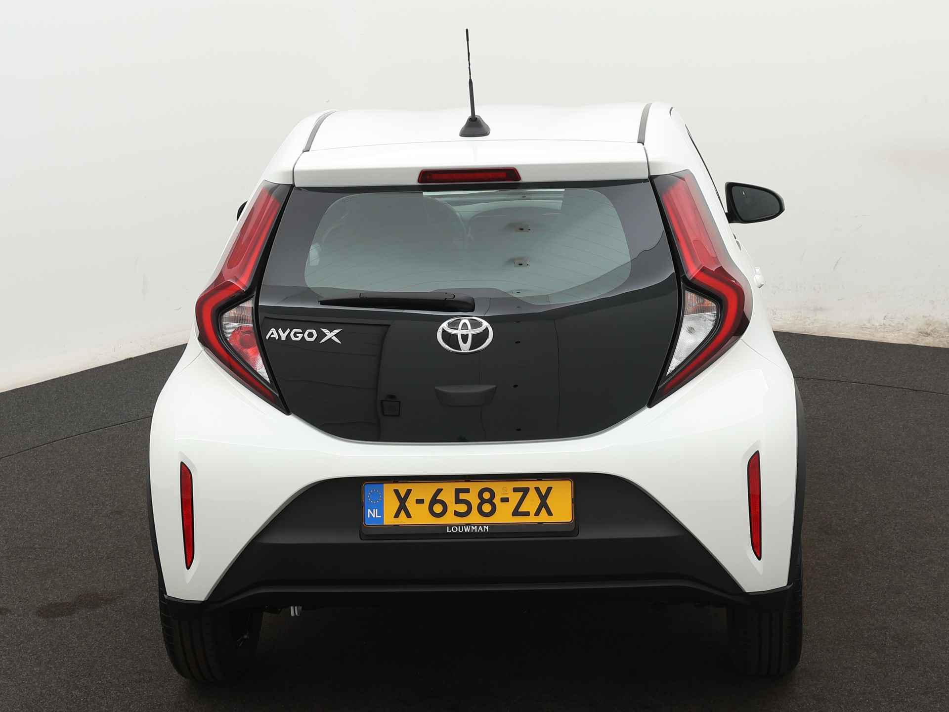 Toyota Aygo X 1.0 VVT-i MT play | Nieuw model | - 30/41