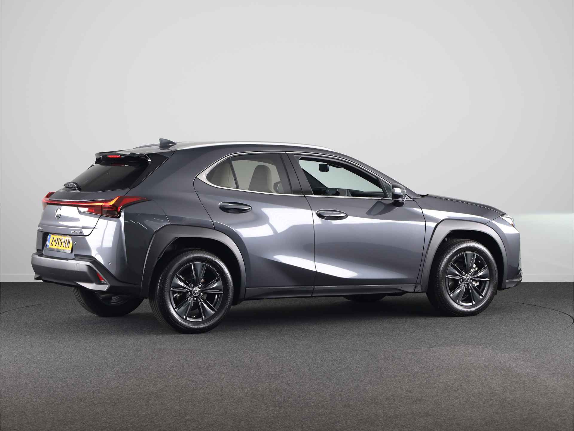 Lexus UX 250h Luxury Line *DEMO* | DIRECT Leverbaar ! - 35/44