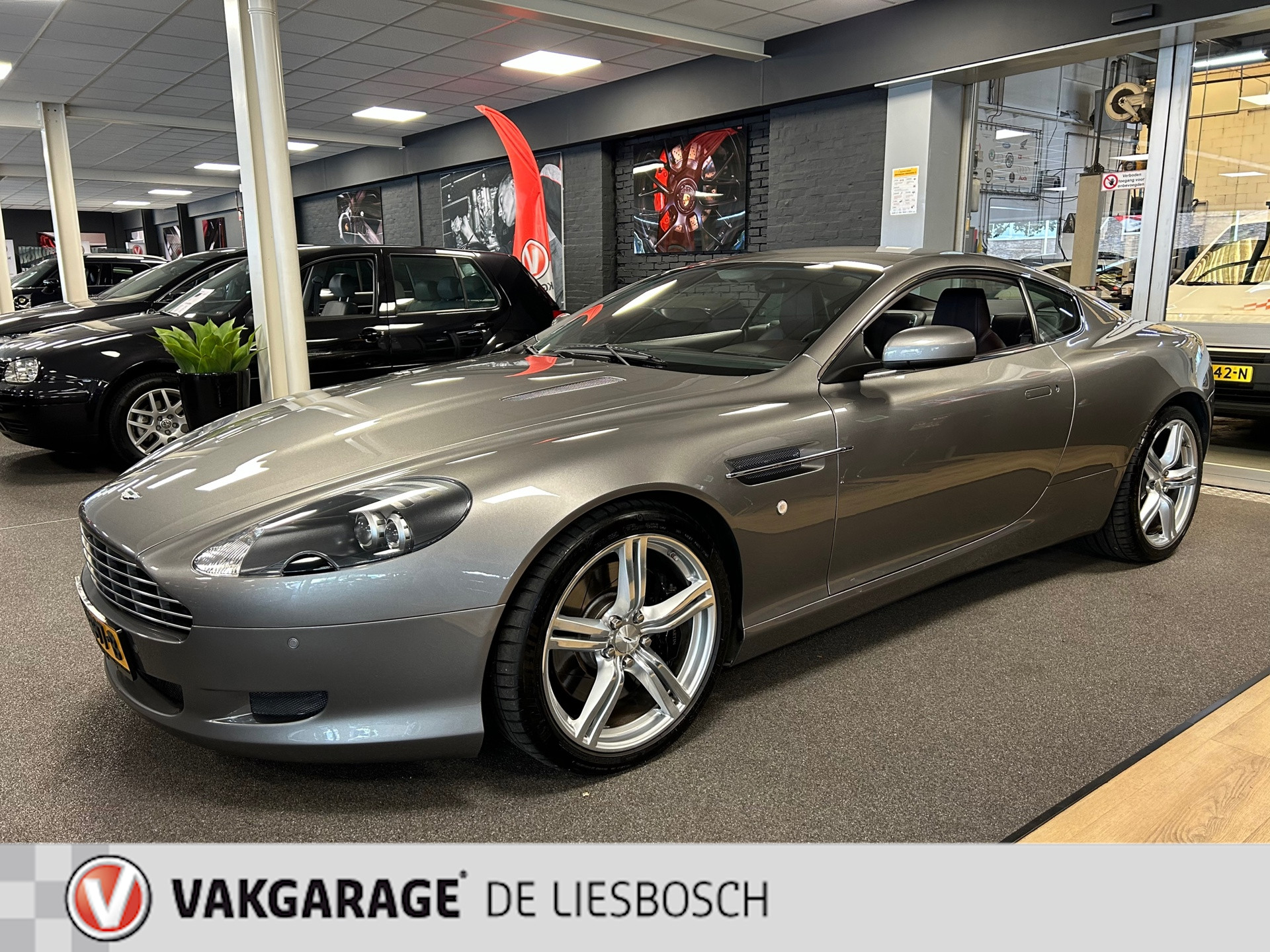 Aston Martin DB9 5.9 V12 Touchtronic | Leder| Navigatie | perfecte staat | onderhoud historie aanwezig |