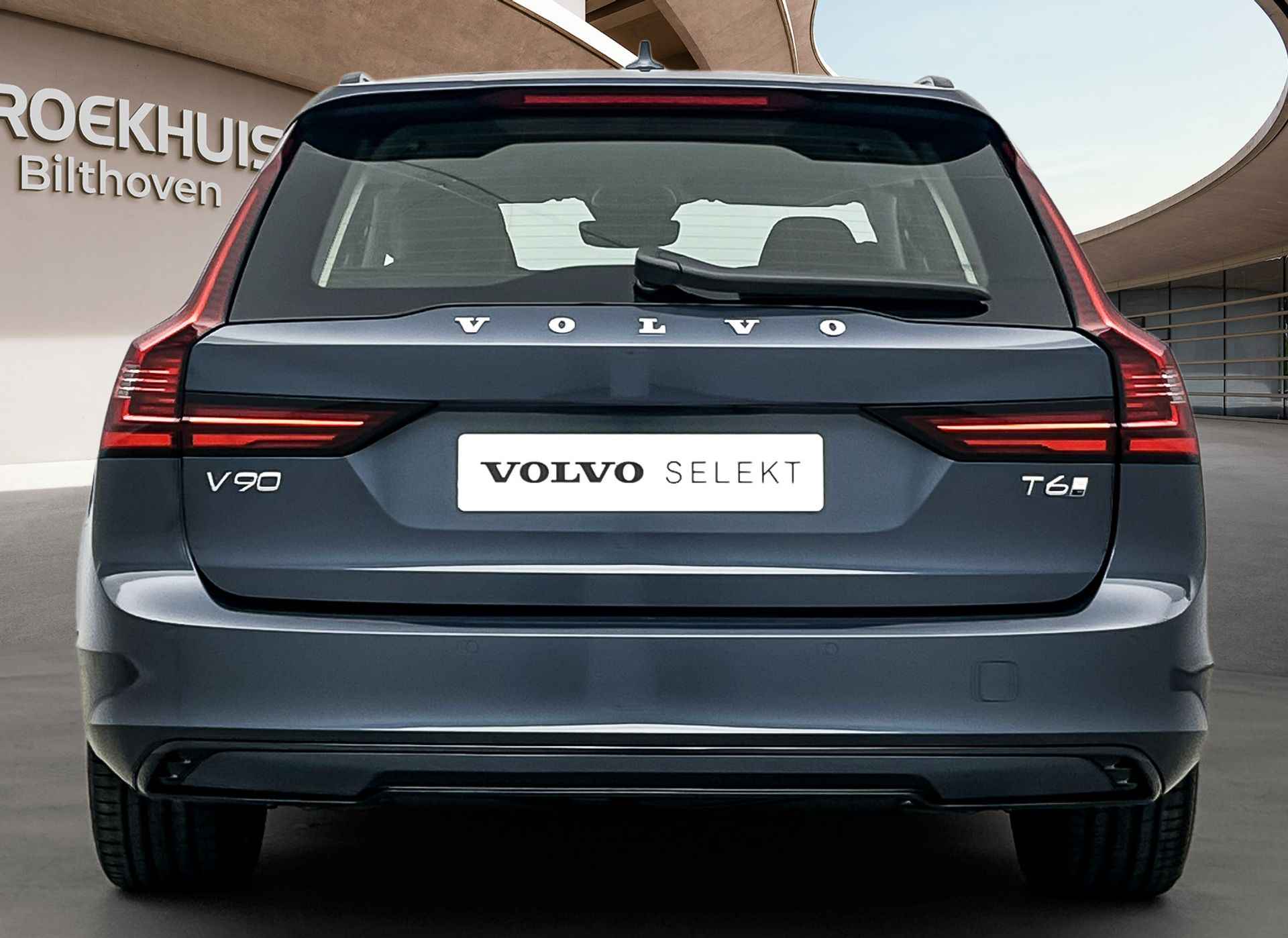 Volvo V90 T6 Recharge PLUS DARK |Nappa leder|Luchtvering| 20inch velgen| Showroom aanbieding van € 81.623 voor € 78.500, rijklaar. - 7/28