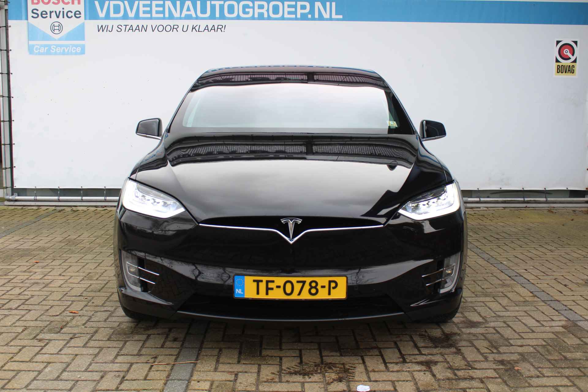 Tesla Model X 100D 6p. | Incl. BTW | Incl. 1 jaar Garantie | Wegenbelasting vrij tot 2030 | Luchtvering | Adaptive cruise | Keyless Go | Elektrisch verstelbare stoelen | Navigatie | Stoelverwarming  | Achteruitrijcamera | 20 " LM | LED verlichting | Parkeersensoren V+A | Vleugel deuren | Elektrische kofferbak | Trekhaak 2250 kg | Origineel Nederlandse auto | NAP | - 4/63