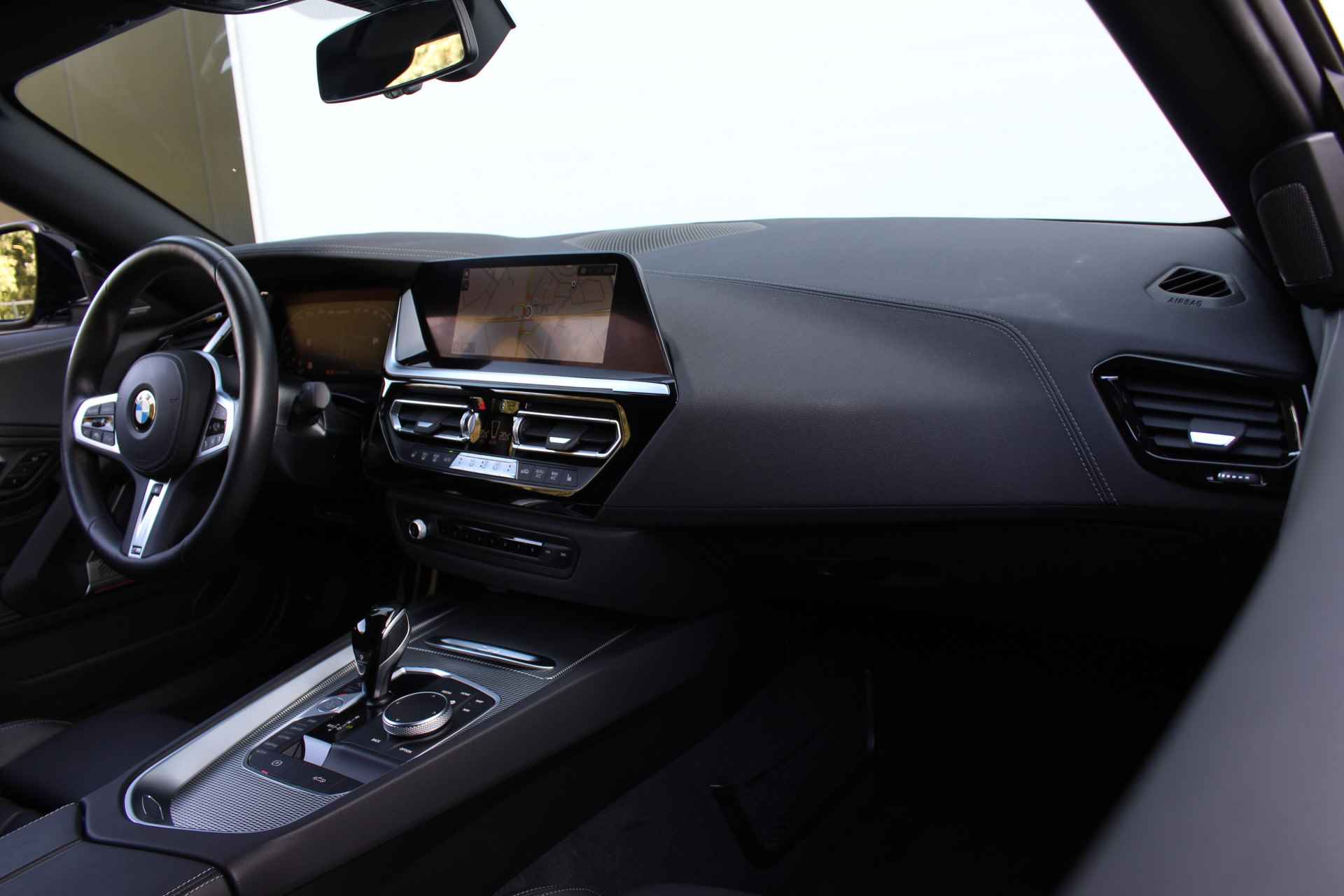 BMW Z4 Roadster M40i High Executive M Sport Automaat / BMW M 50 Jahre uitvoering / Adaptief M Onderstel / Adaptieve LED / Head-Up / Parking Assistant / Harman Kardon - 8/39