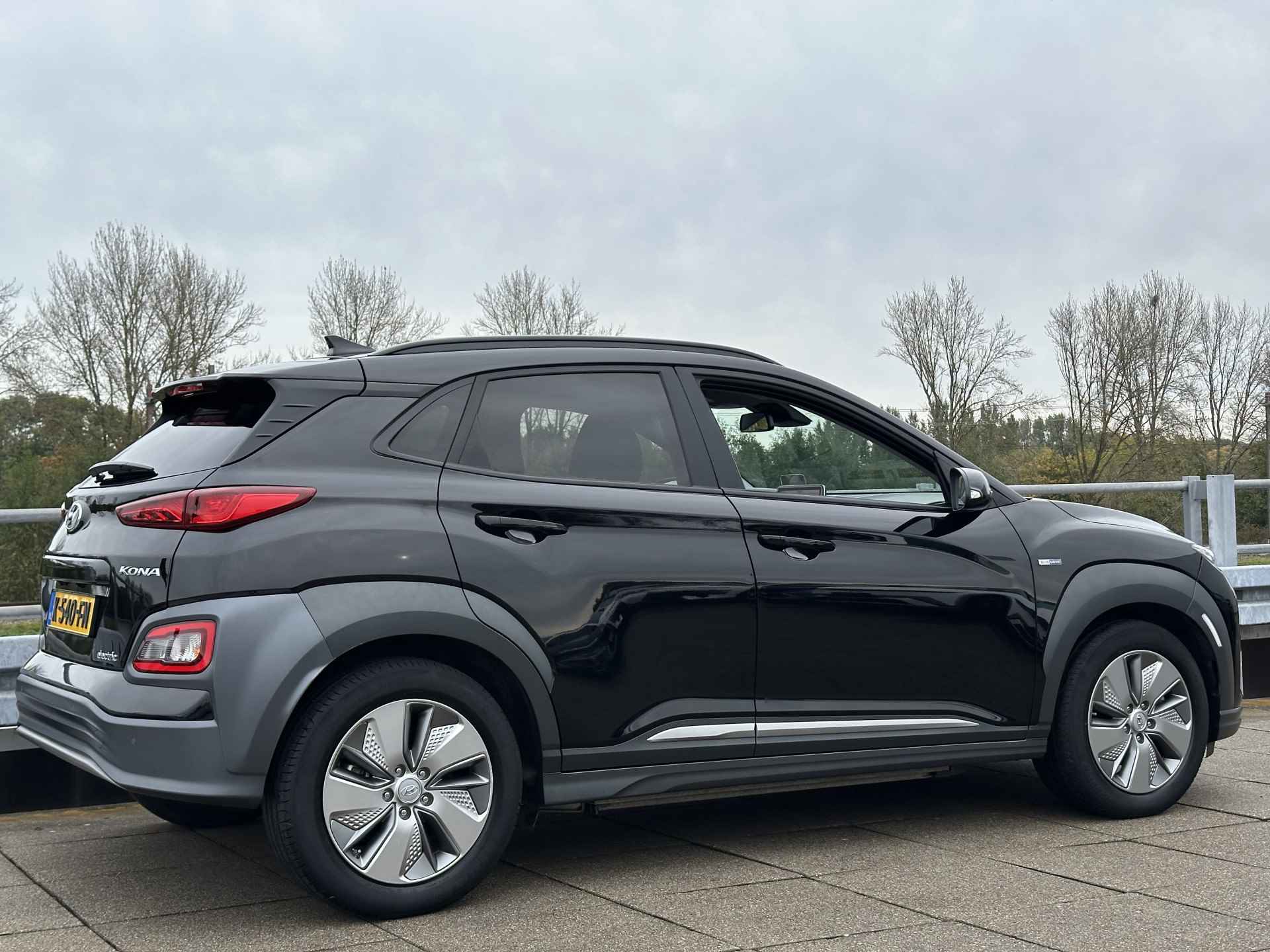 Hyundai KONA EV Fashion 64 kWh | Krell Audio | Navigatie | Climate Control Rijklaarprijs! - 20/43