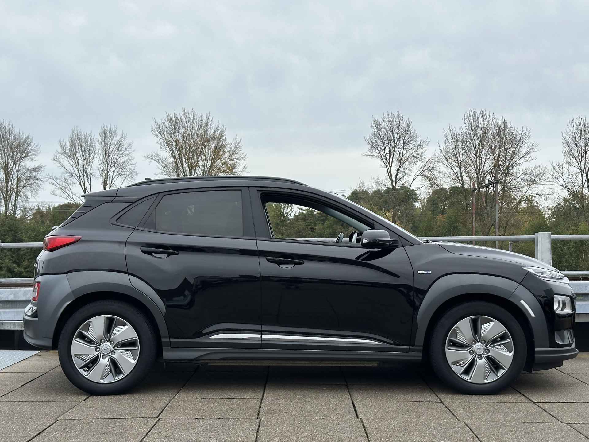 Hyundai KONA EV Fashion 64 kWh | Krell Audio | Navigatie | Climate Control Rijklaarprijs! - 21/43