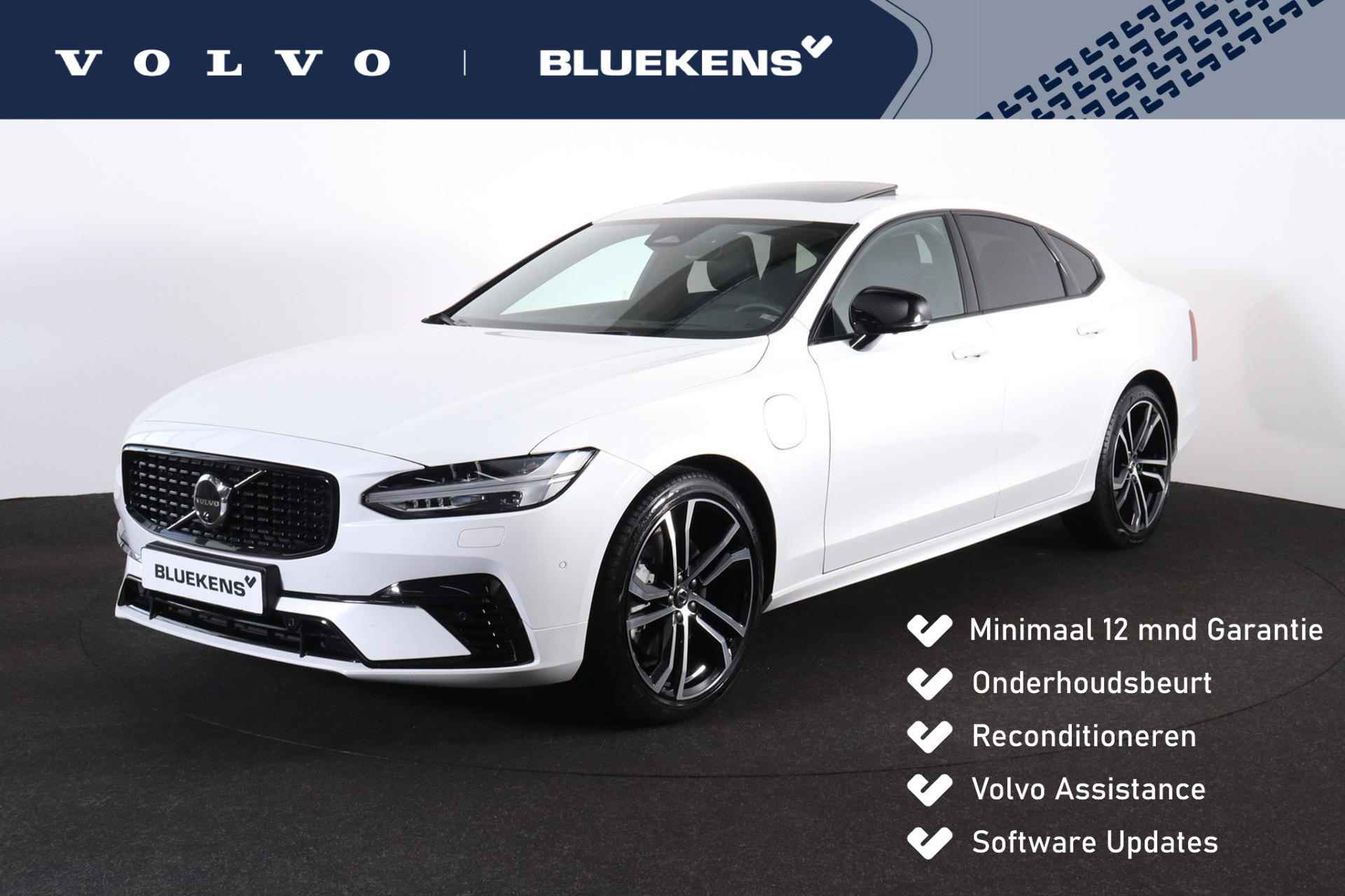 Volvo S90 T8 AWD Ultimate Dark - LONG RANGE - Luchtvering - IntelliSafe Assist & Surround - Bowers & Wilkins audio - 360º Camera - Verwarmde voorstoelen, stuur & achterbank - Parkeersensoren voor & achter - Elektr. bedienb. voorstoelen met geheugen - Head up display - Extra getint glas - 20' LMV