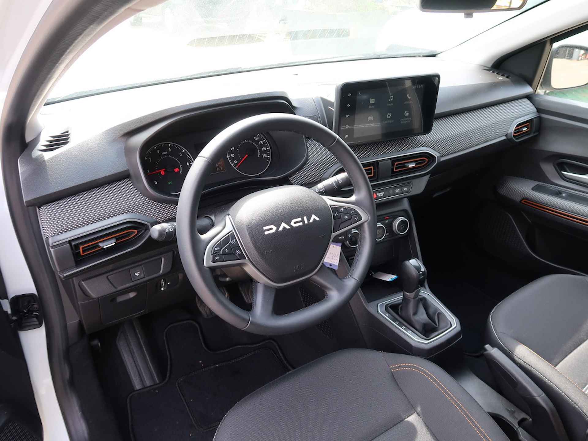 Dacia Sandero Stepway 1.0 TCe Comfort - 8/24