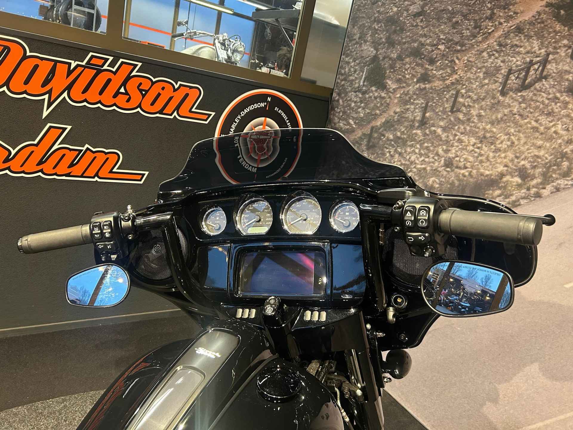 Harley-Davidson FLHXST STREET GLIDE ST - 10/10