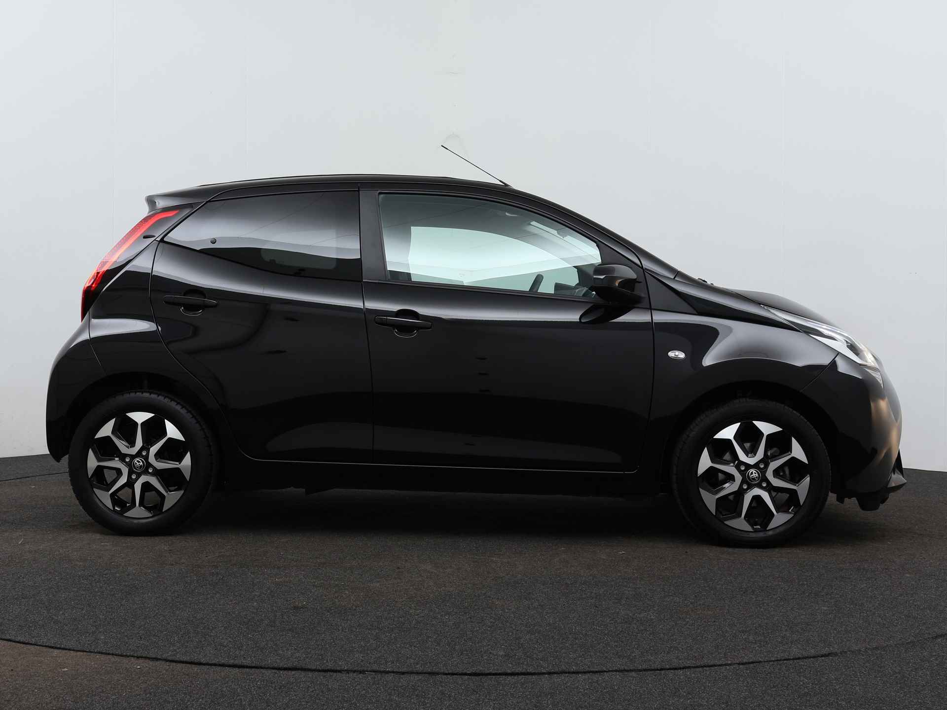 Toyota Aygo 1.0 VVT-i x-joy cabrio | Automaat | Cabrio | Climate Control | Camera | LM velgen | - 14/38