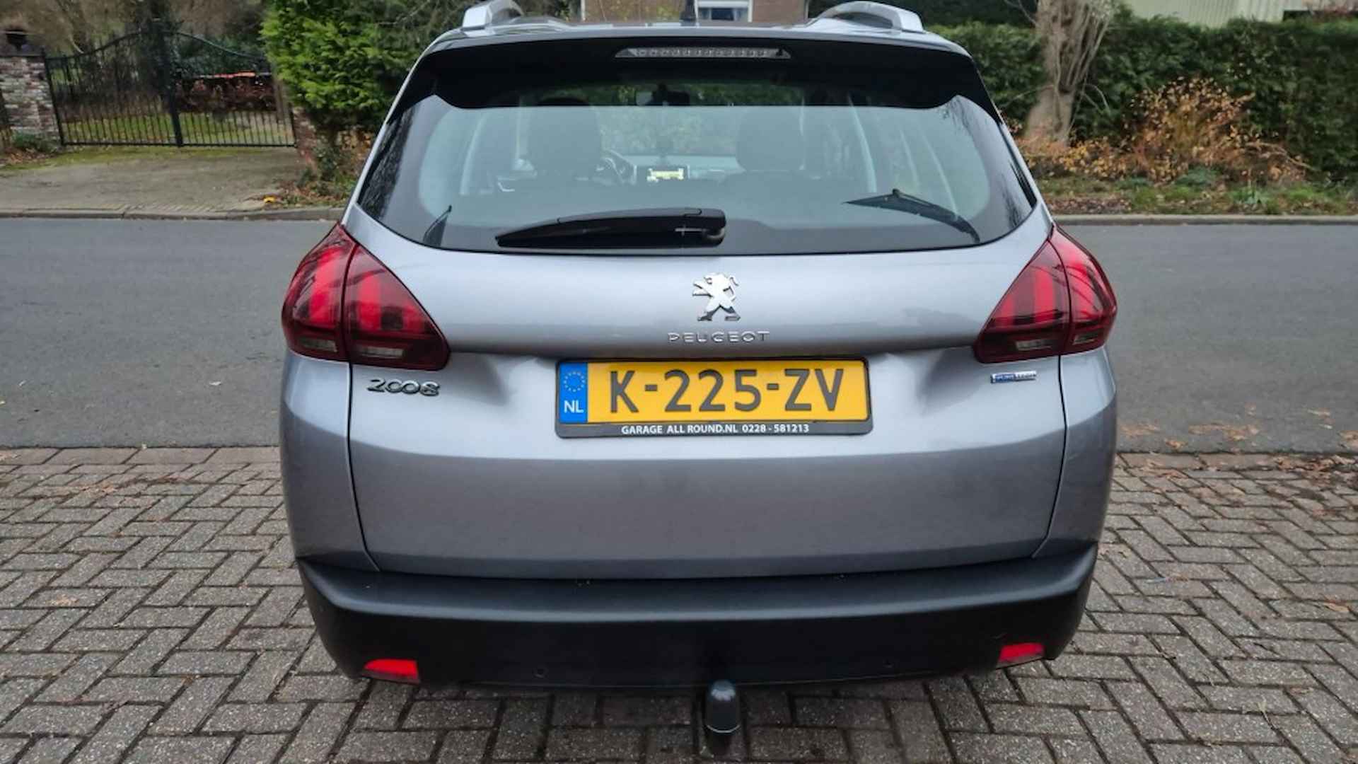 PEUGEOT 2008 1.2 Pure Tech Allure*Trekhaak*Navigatie* - 10/24