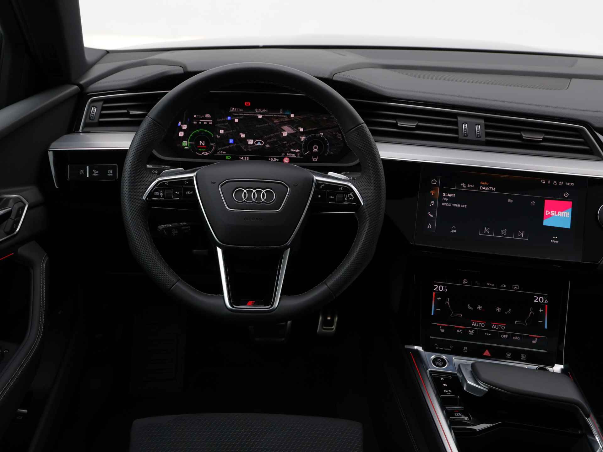 Audi Q8 e-tron 55 quattro S Edition 408 pk | Panoramadak | Elek. stoelen | Keyless | Camera | Matrix LED | Verwarmde voorstoelen | - 25/51