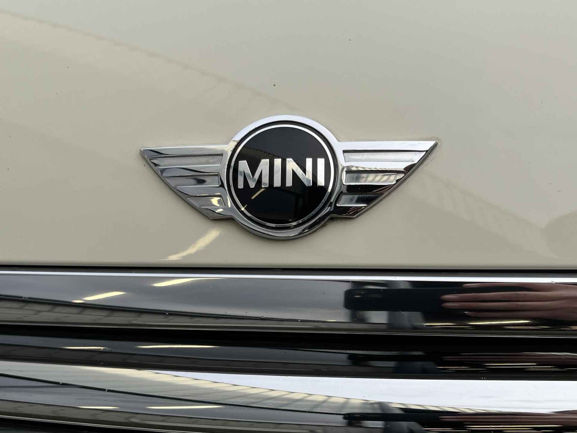 Mini One 1.6 Chili | NL Auto/2e Eig./Navi/Pano-dak/16"/Privacy Glass - 35/63