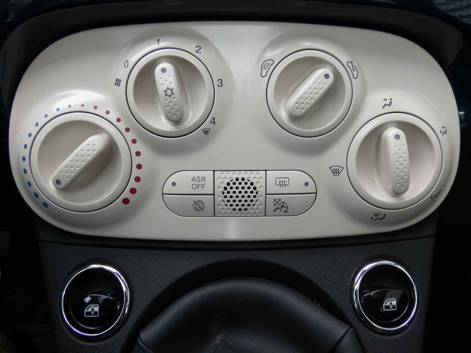 Fiat 500 1.0 Hybrid Dolcevita ! Panoramadak | leder interieur | Cruise Control | Navigatie | Parkerhulp ! - 12/29