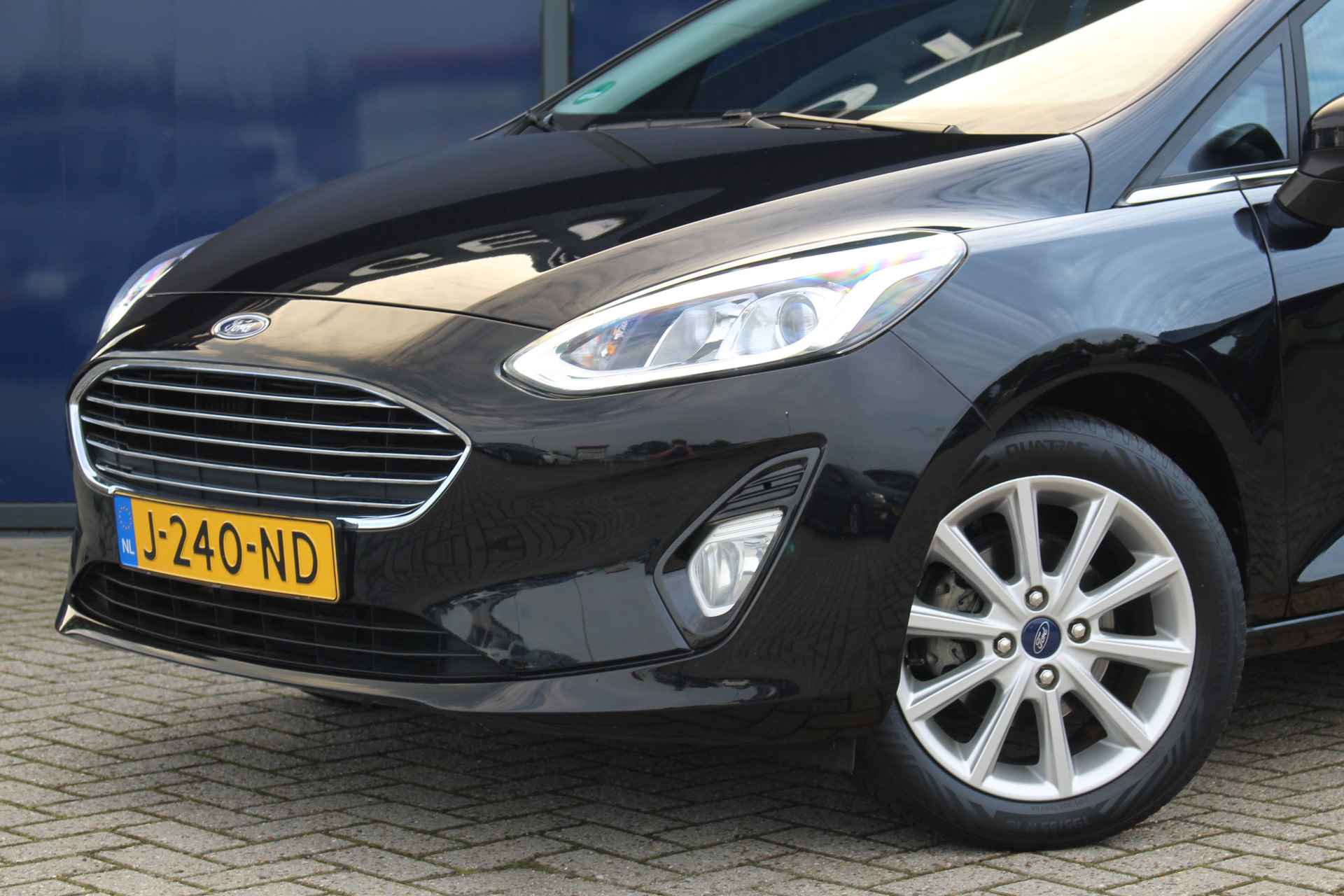 Ford Fiesta 1.0 EcoBoost Titanium | Cruise & Climate C. | Carplay | Navi | Parkeerassistent | LMV | - 7/36